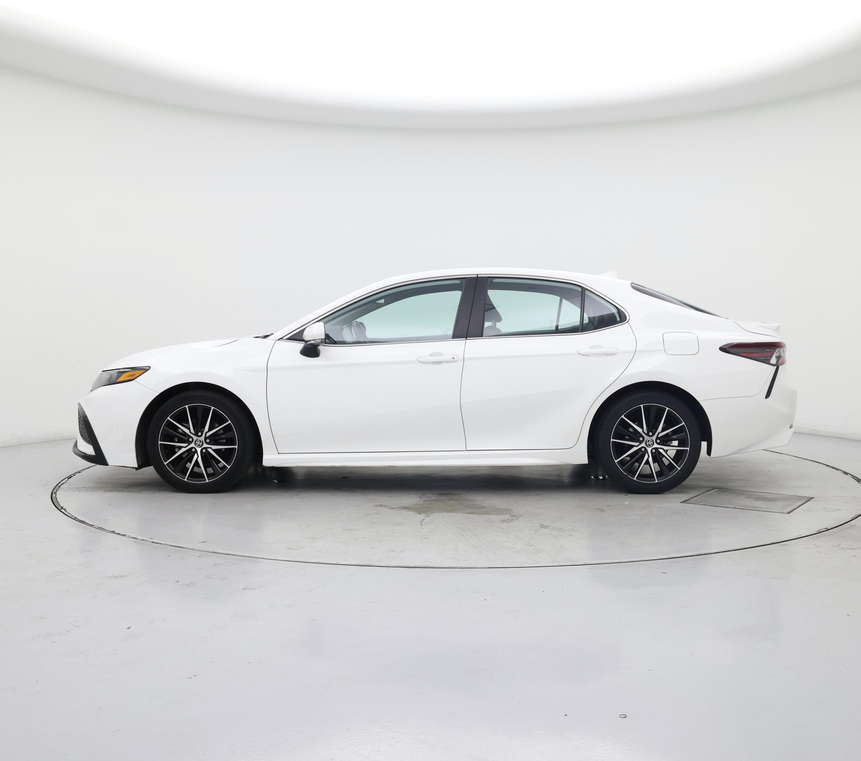 Thumbnail: 2023 Toyota Camry - 3