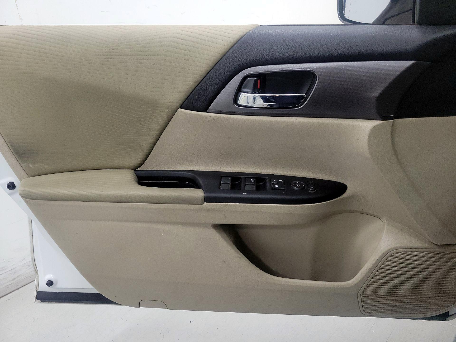 Thumbnail: 2015 Honda Accord - 12