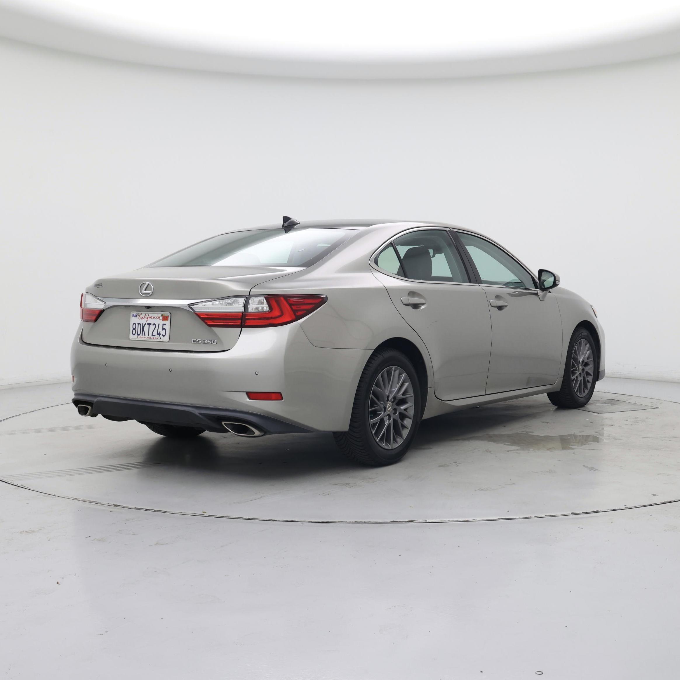 Thumbnail: 2018 Lexus ES - 8