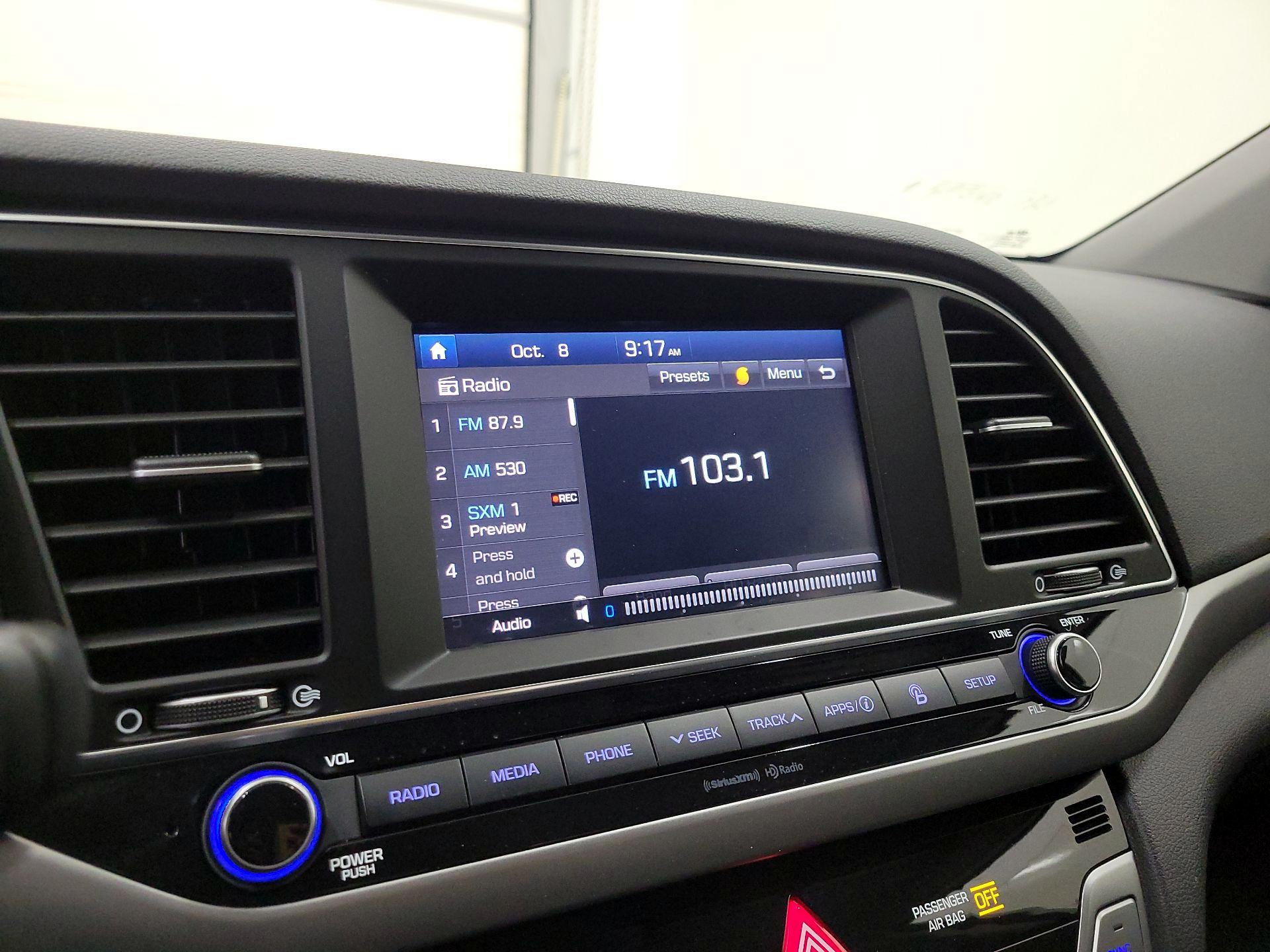 Thumbnail: 2018 Hyundai Elantra - 15