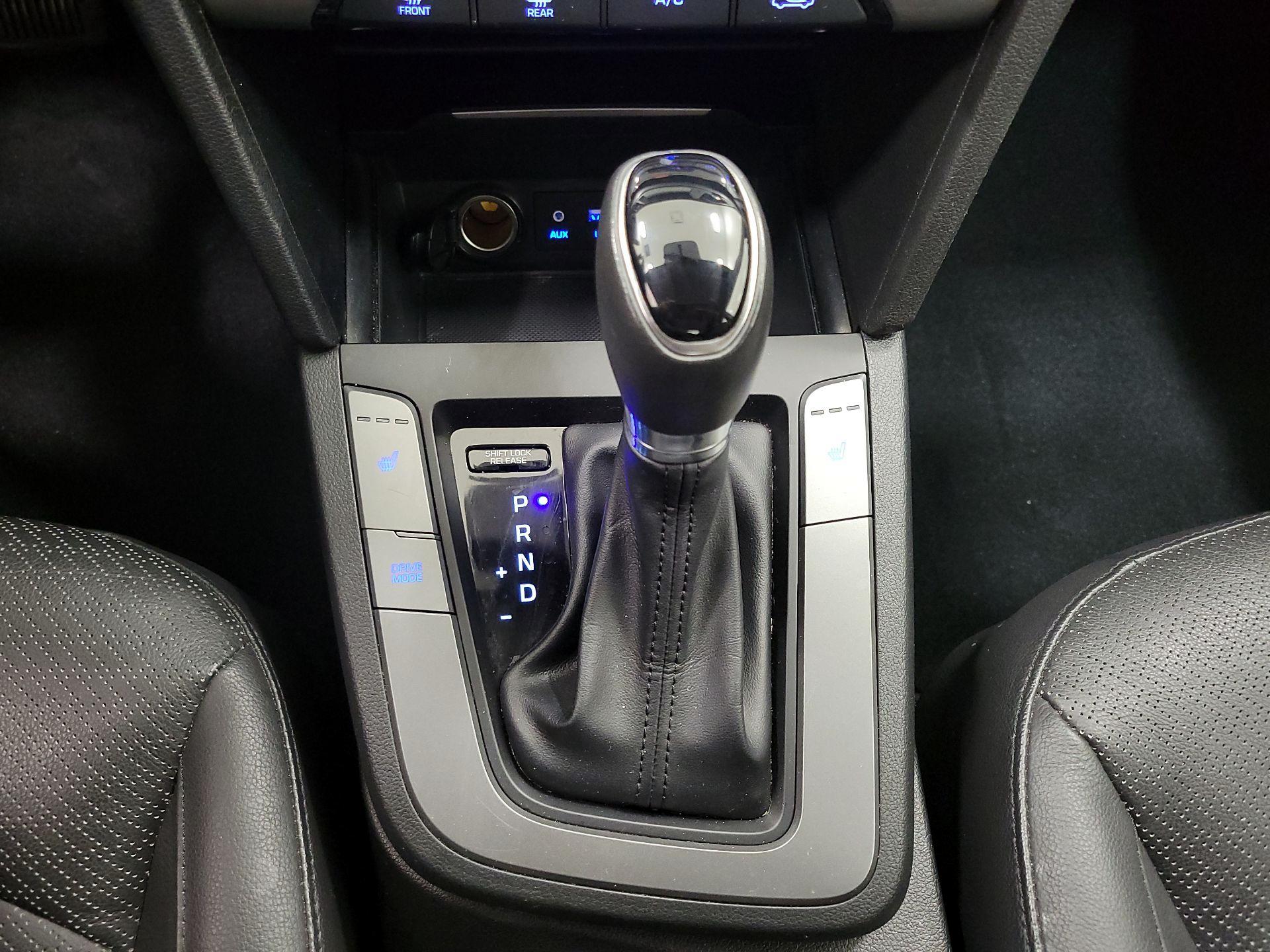 Thumbnail: 2018 Hyundai Elantra - 17