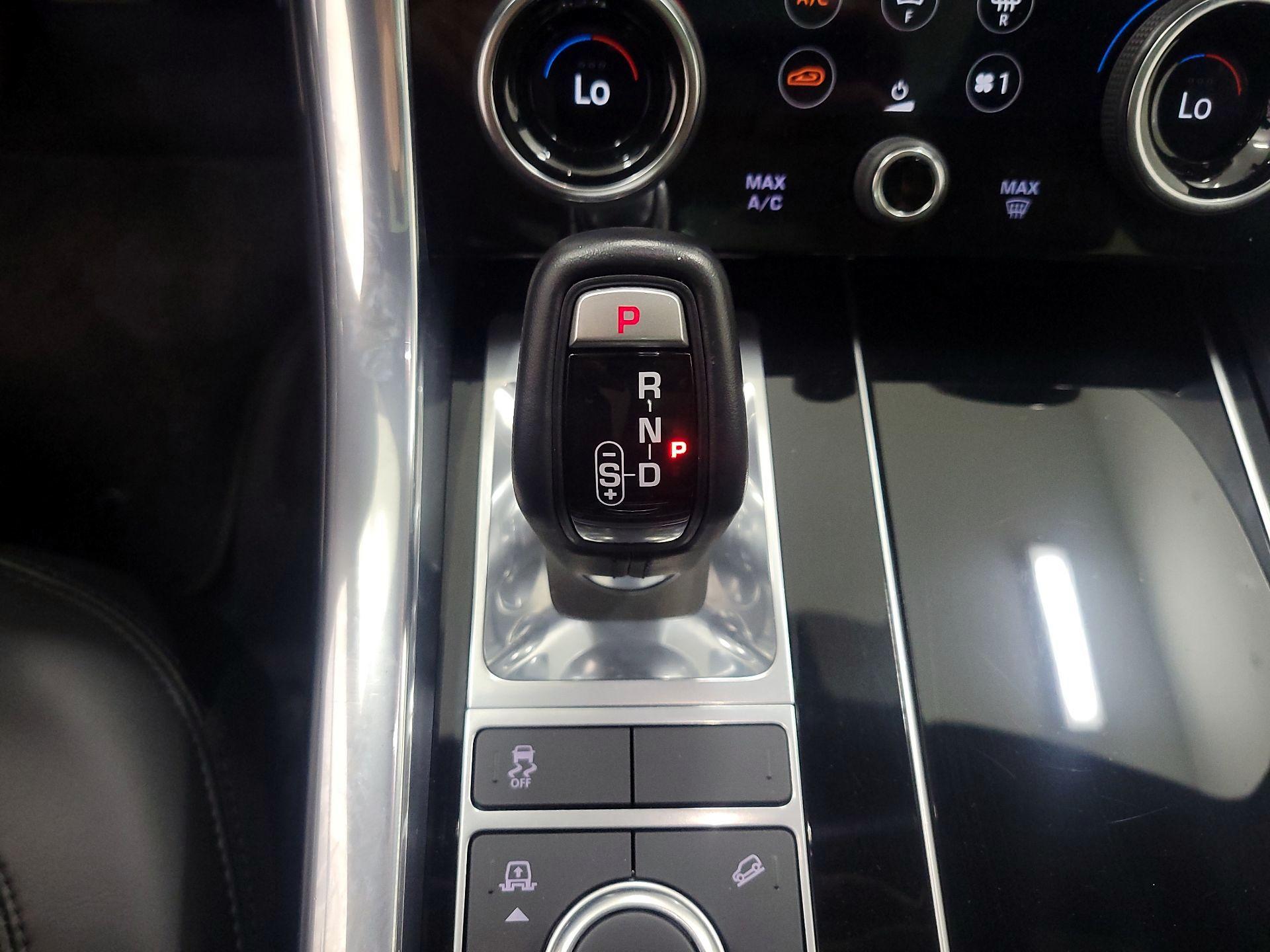 Thumbnail: 2022 Land Rover Range Rover Sport - 18