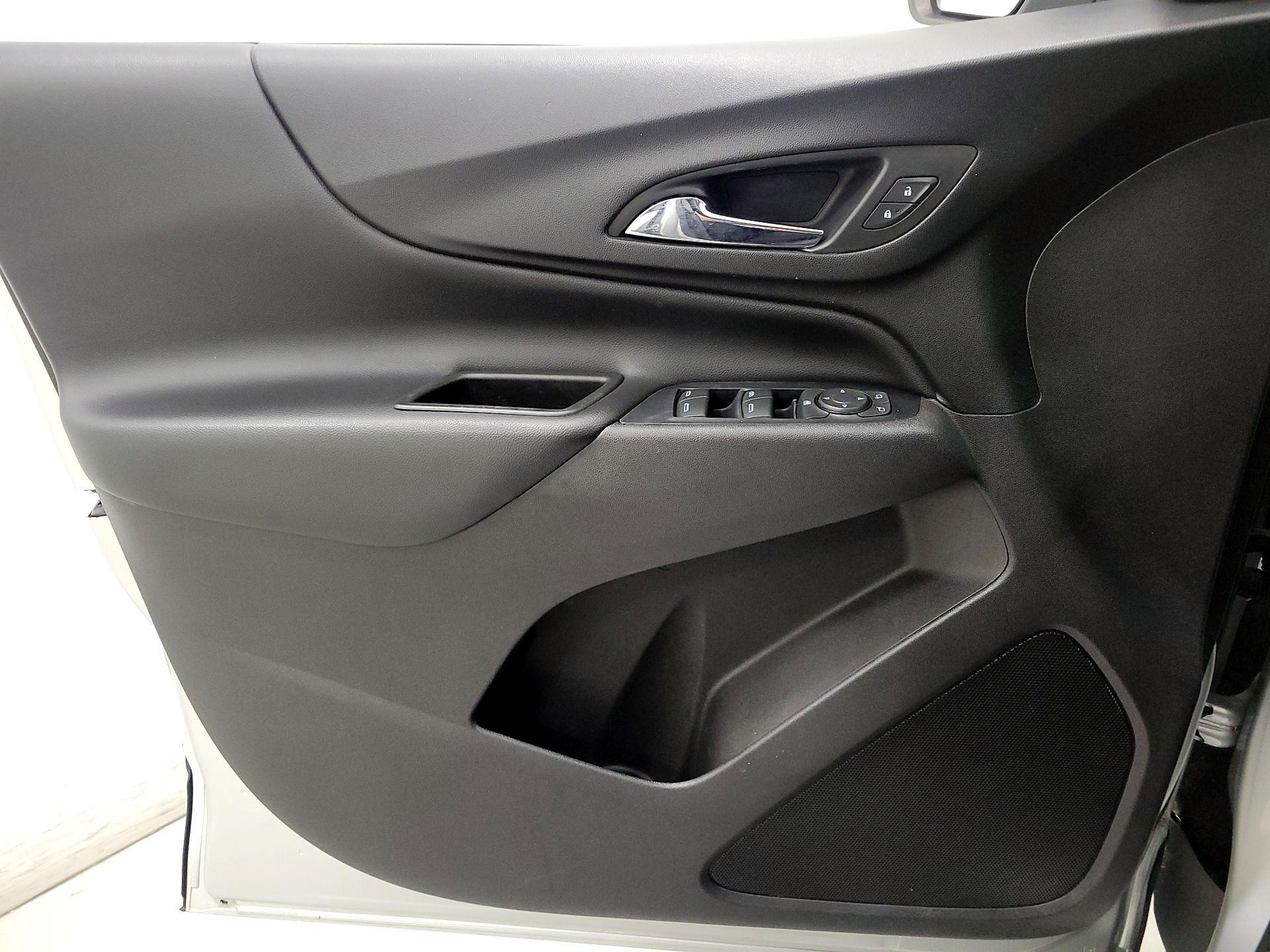 Thumbnail: 2020 Chevrolet Equinox - 12