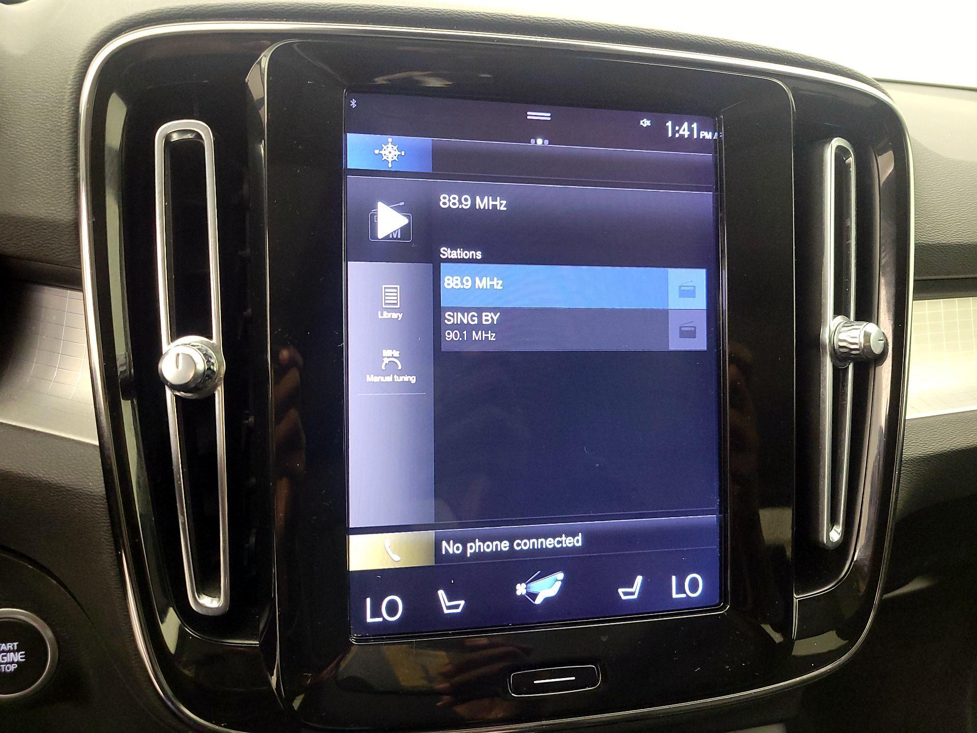 Thumbnail: 2020 Volvo XC40 - 16