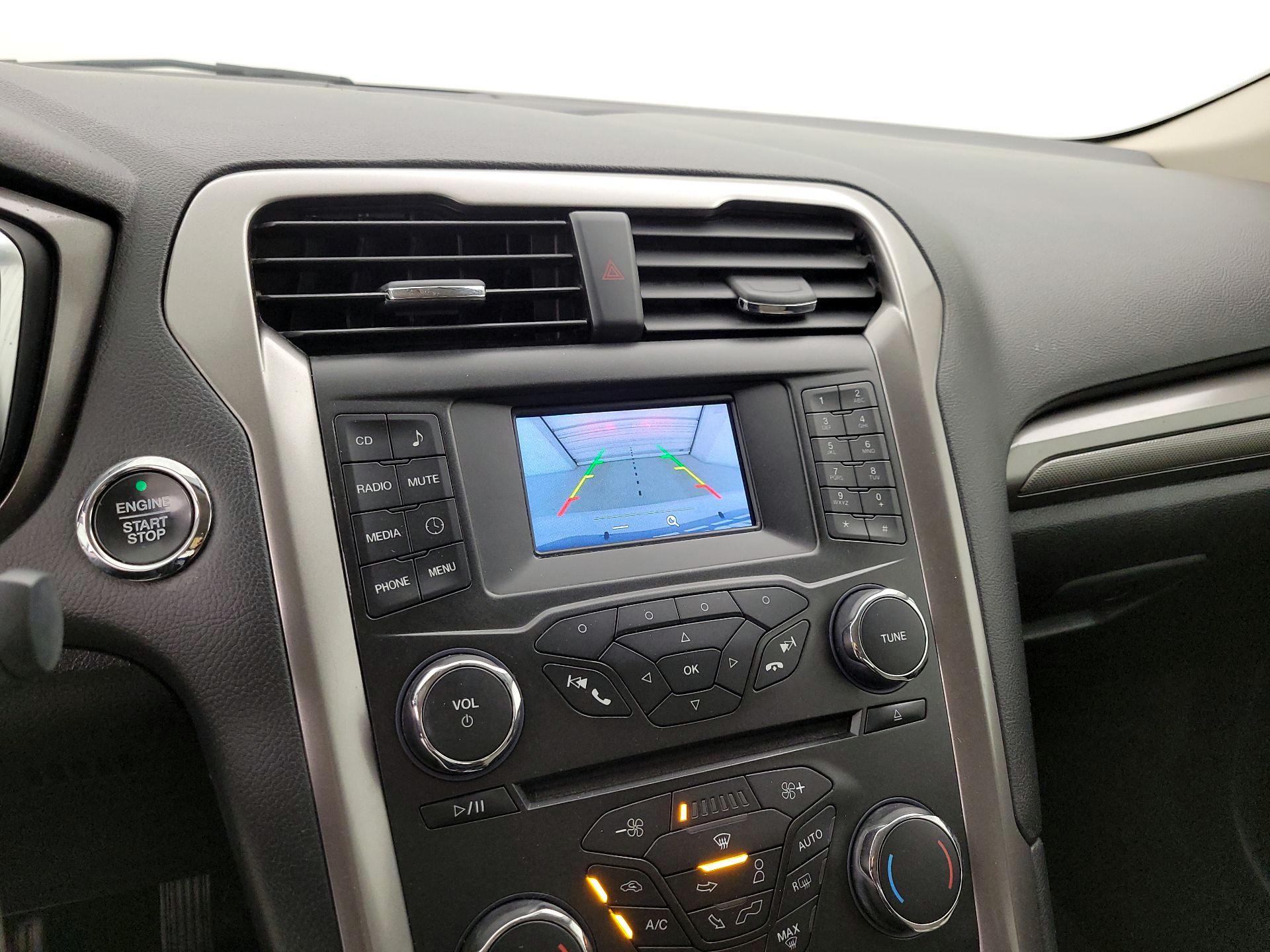 Thumbnail: 2018 Ford Fusion - 14