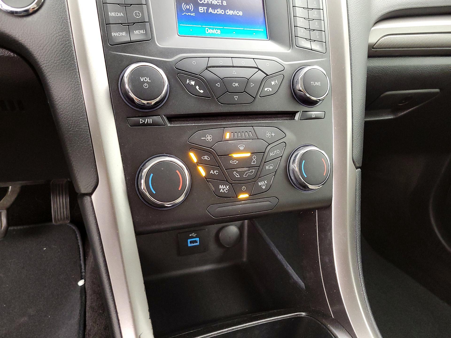 Thumbnail: 2018 Ford Fusion - 16