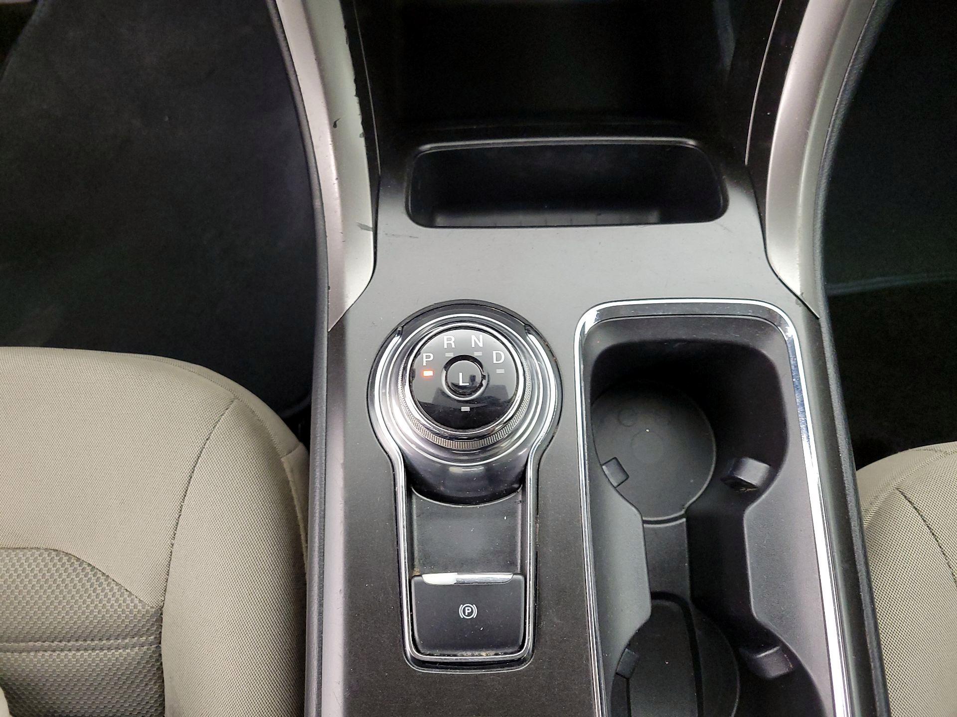 Thumbnail: 2018 Ford Fusion - 17