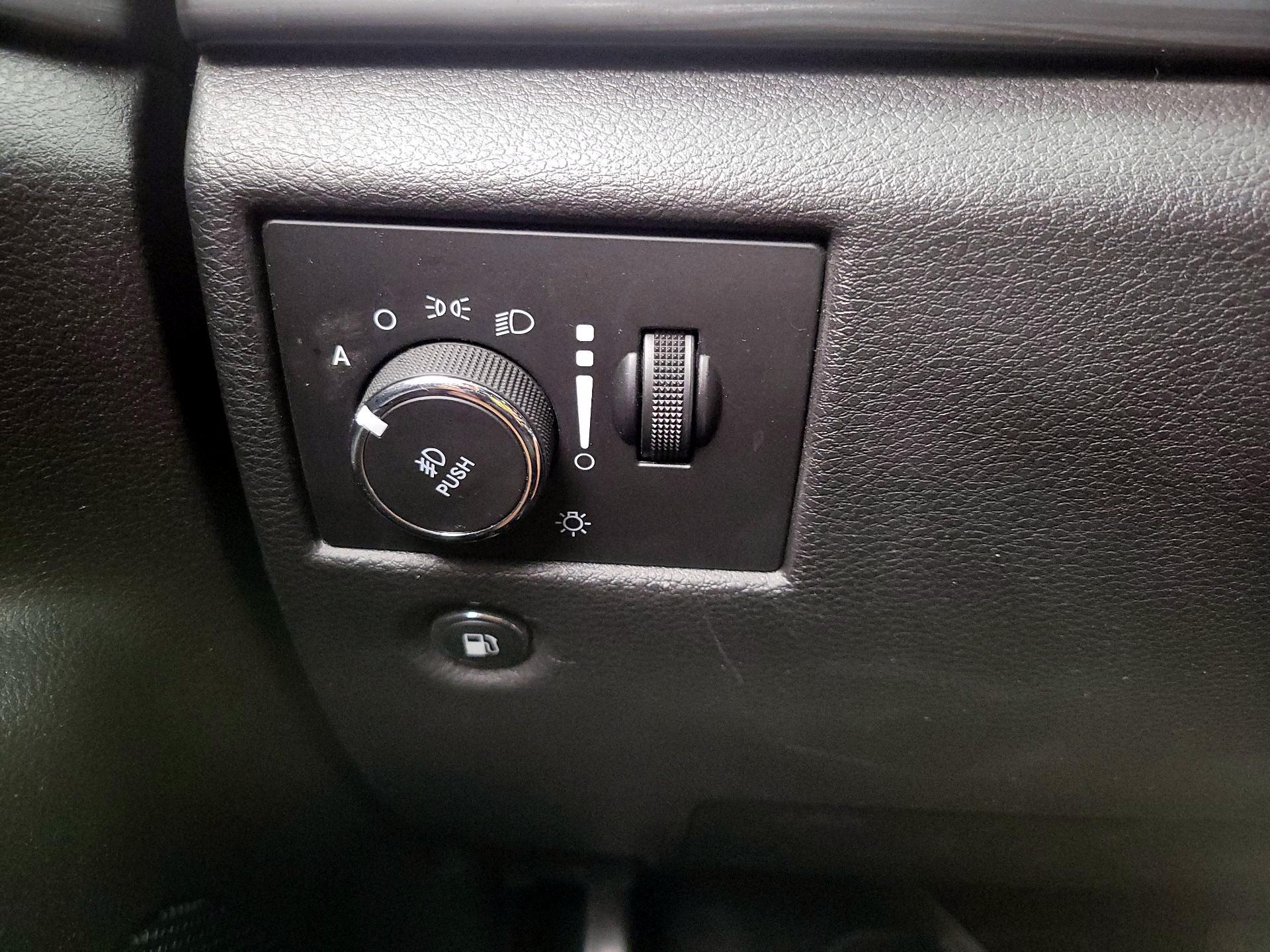 Thumbnail: 2019 Jeep Grand Cherokee - 13