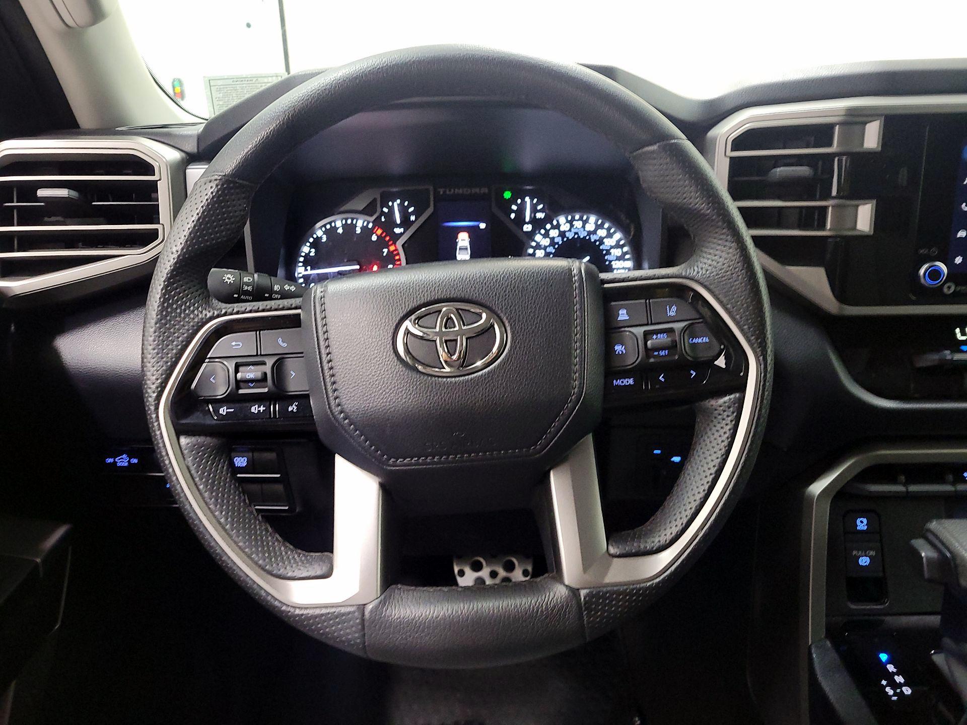 Thumbnail: 2023 Toyota Tundra - 10