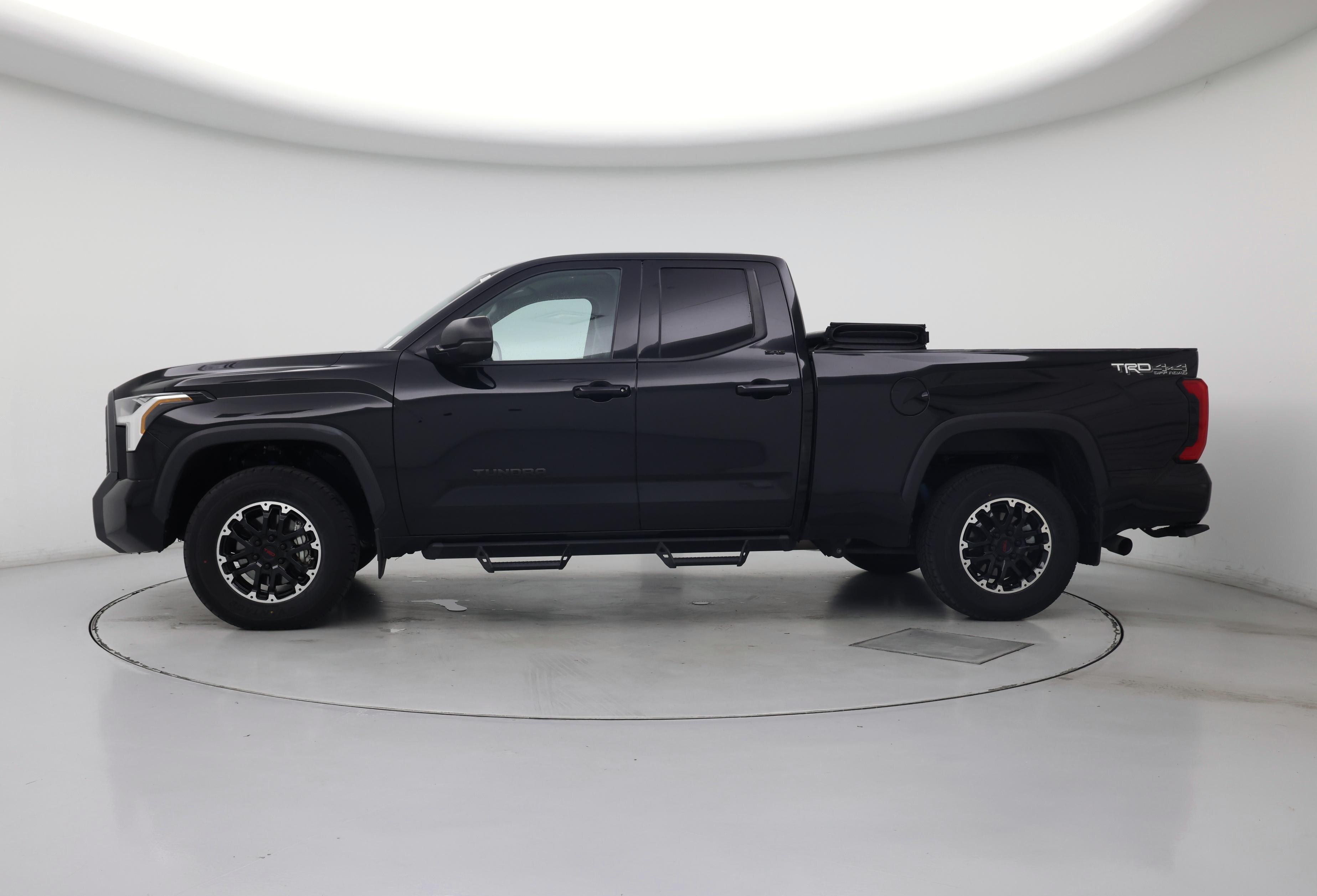 Thumbnail: 2023 Toyota Tundra - 3