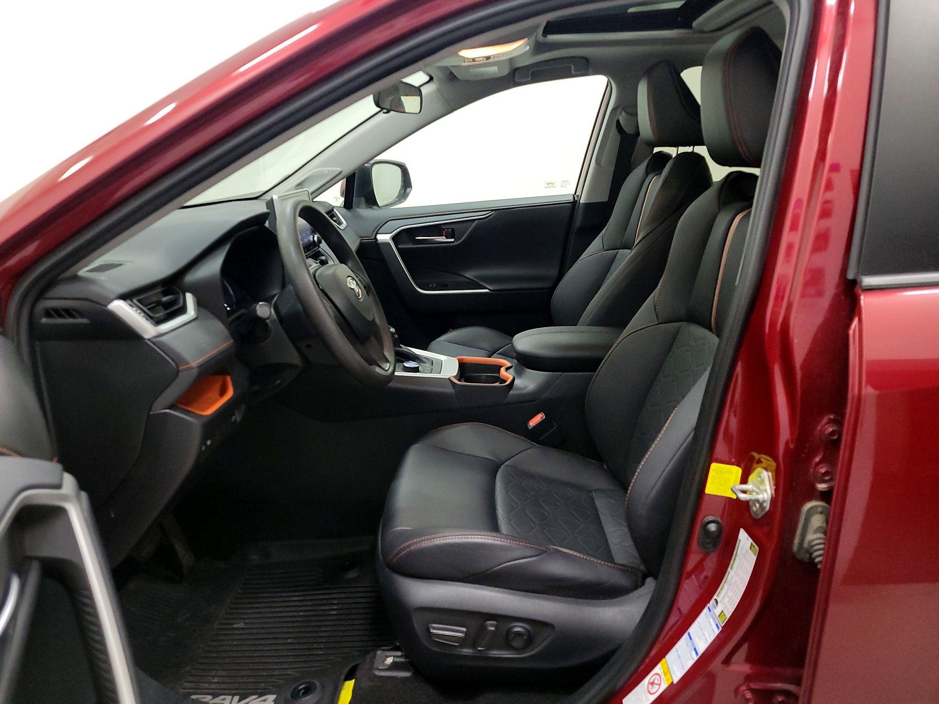 Thumbnail: 2019 Toyota RAV4 - 11