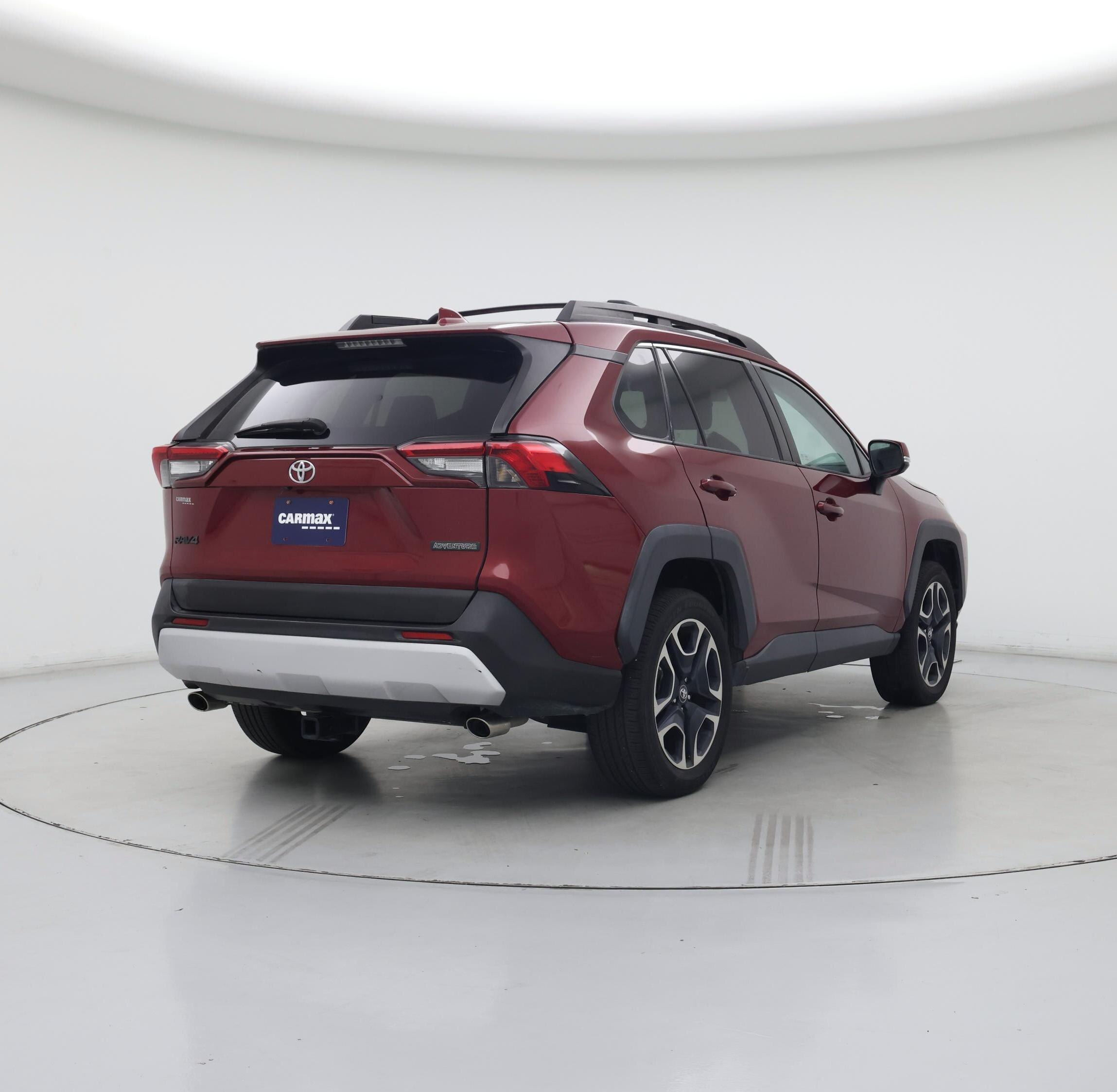 Thumbnail: 2019 Toyota RAV4 - 8