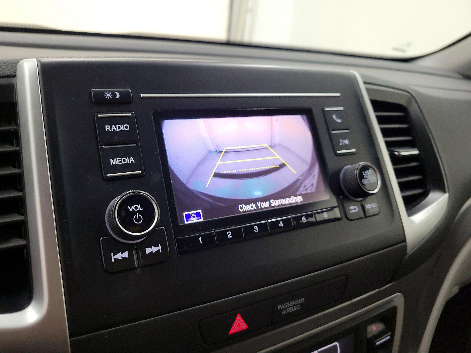 Thumbnail: 2020 Honda Pilot - 14