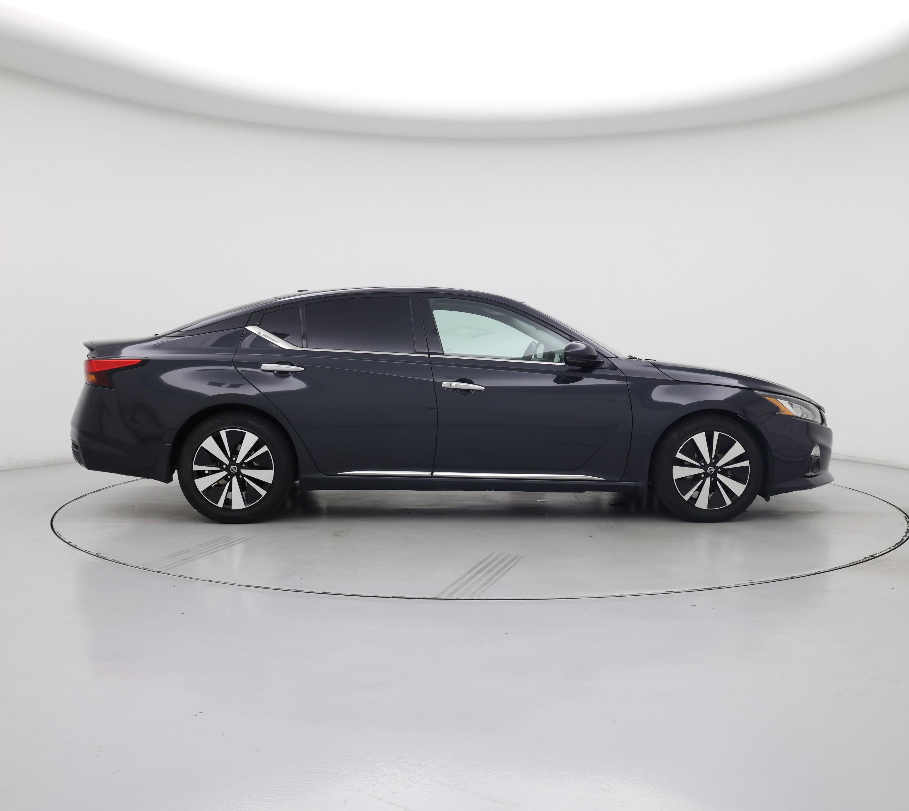 Thumbnail: 2019 Nissan Altima - 7