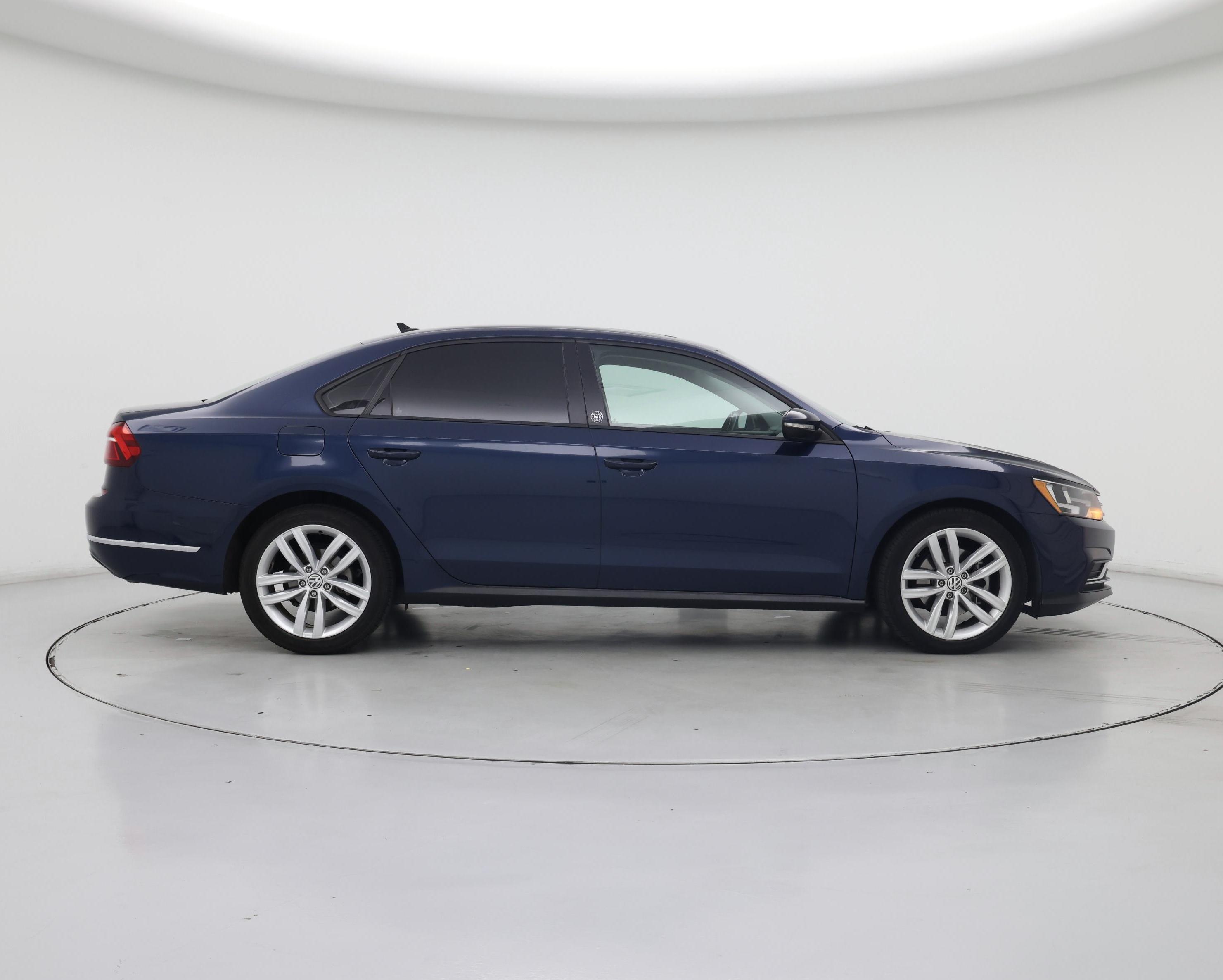 Thumbnail: 2019 Volkswagen Passat - 7