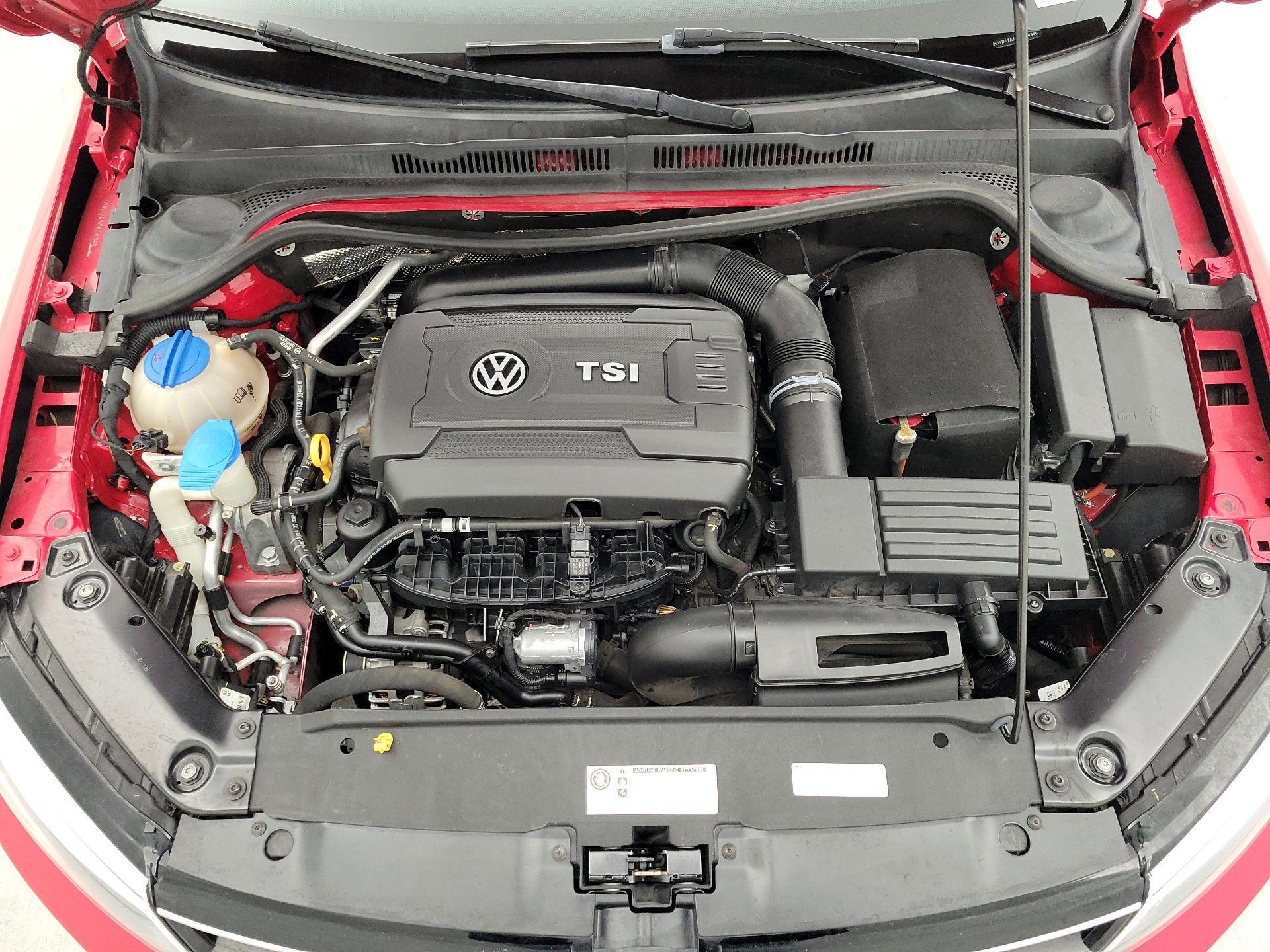 Thumbnail: 2015 Volkswagen Jetta - 20