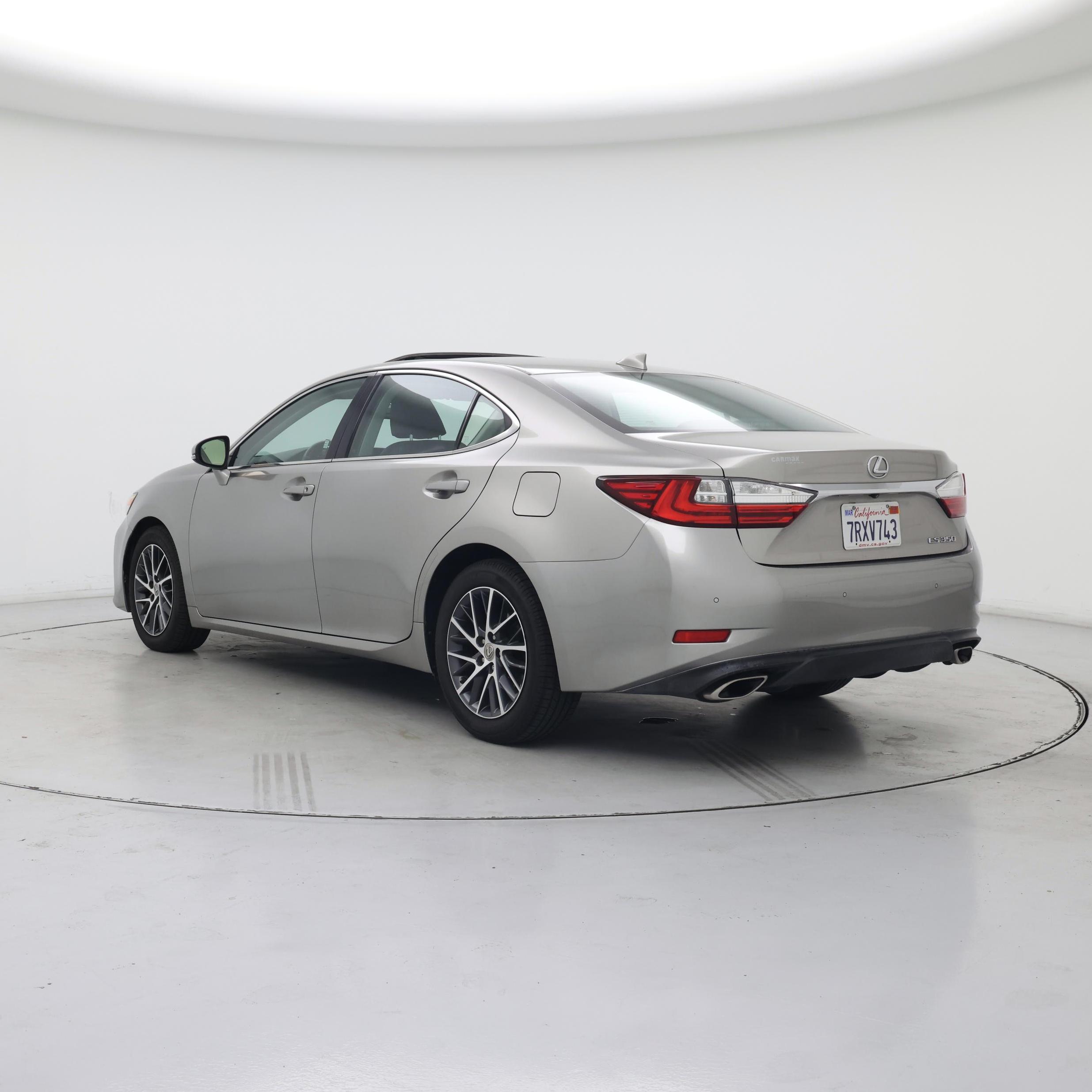 Thumbnail: 2016 Lexus ES - 2