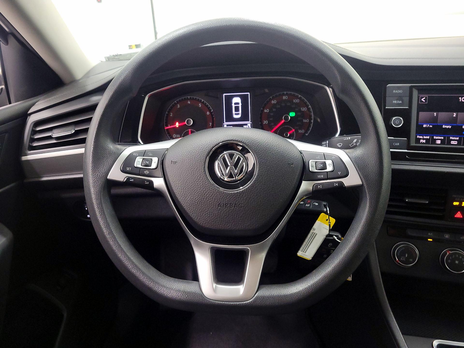 Thumbnail: 2019 Volkswagen Jetta - 10