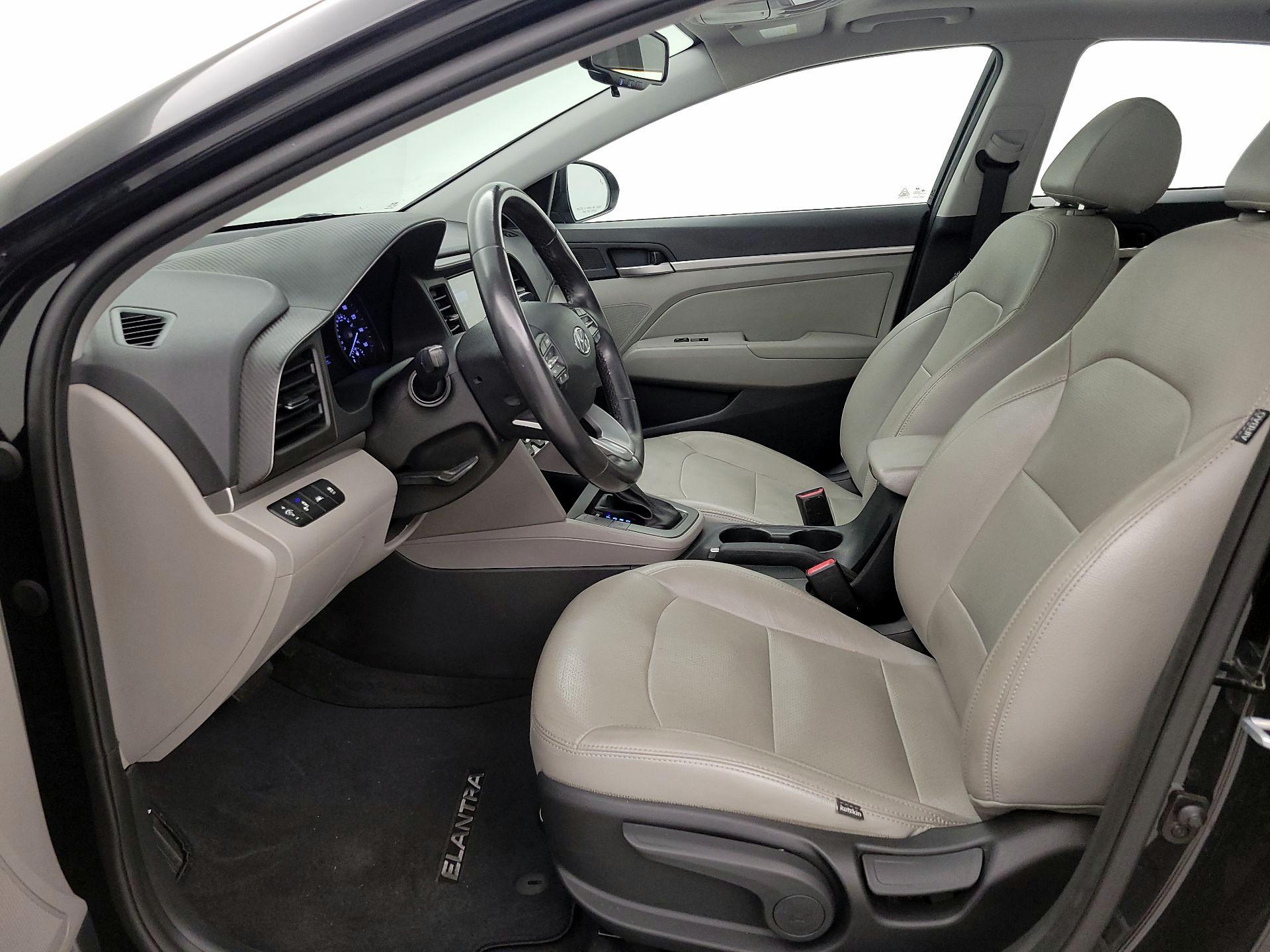 Thumbnail: 2019 Hyundai Elantra - 11