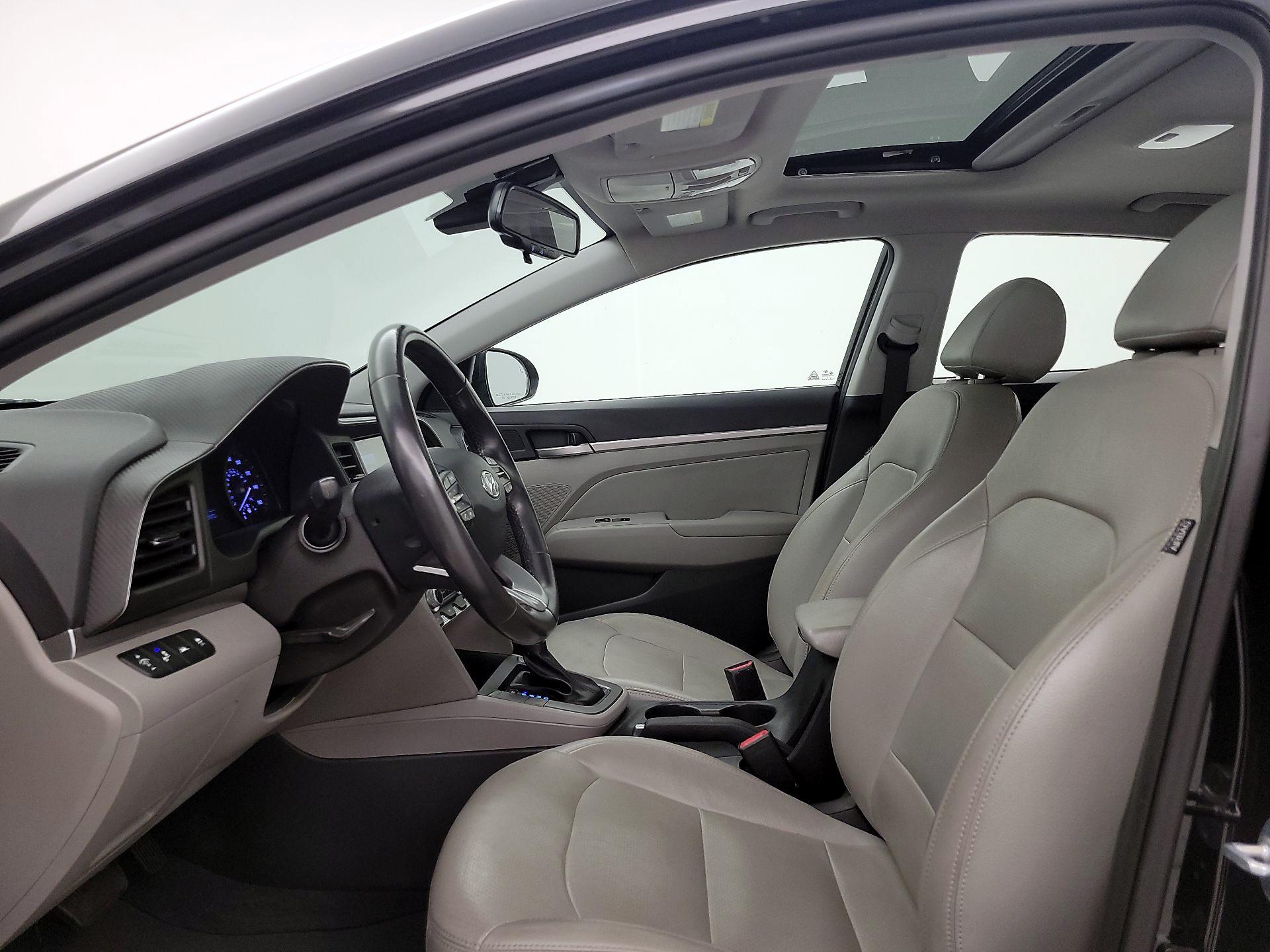 Thumbnail: 2019 Hyundai Elantra - 19