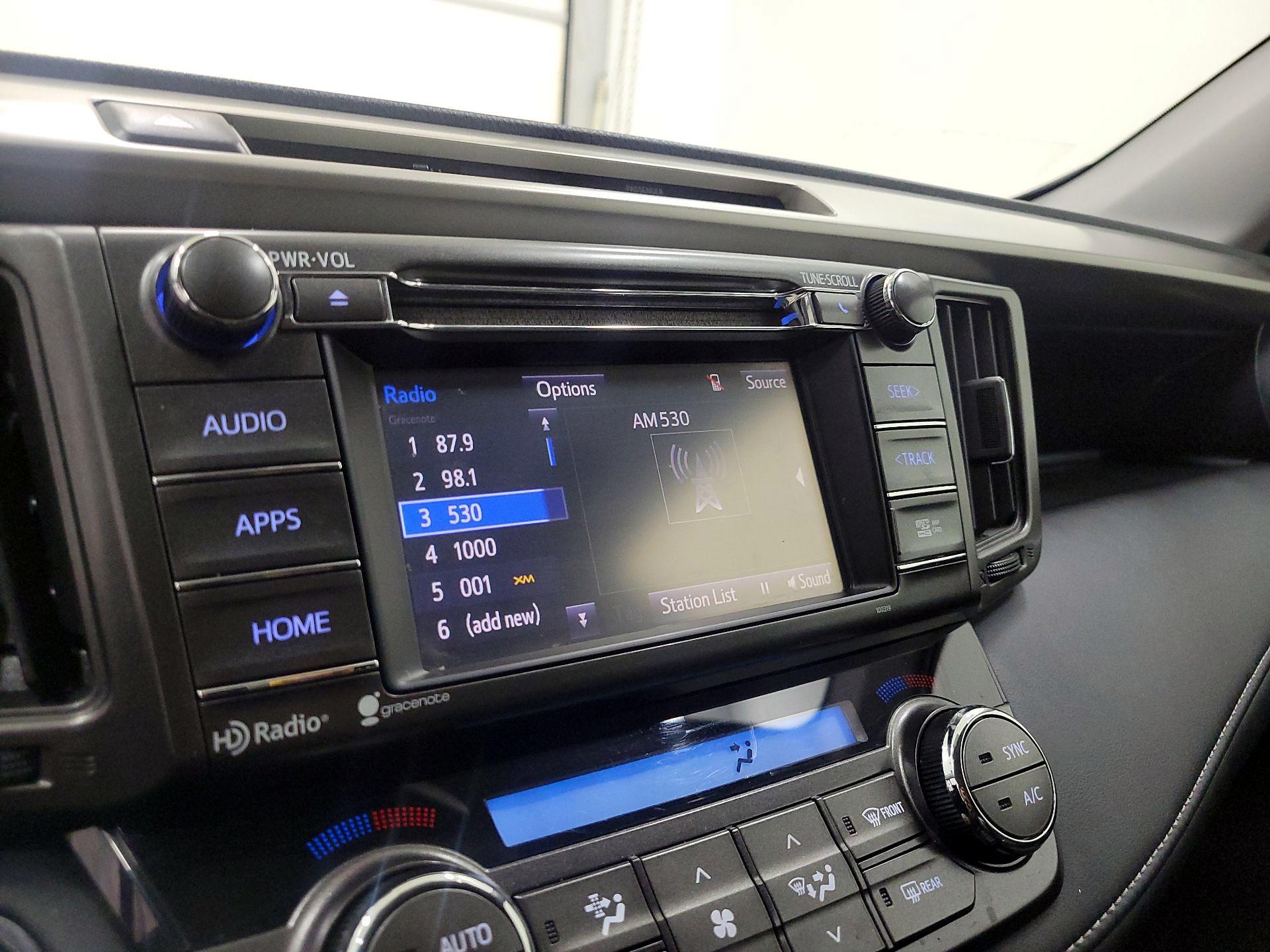 Thumbnail: 2015 Toyota RAV4 - 15