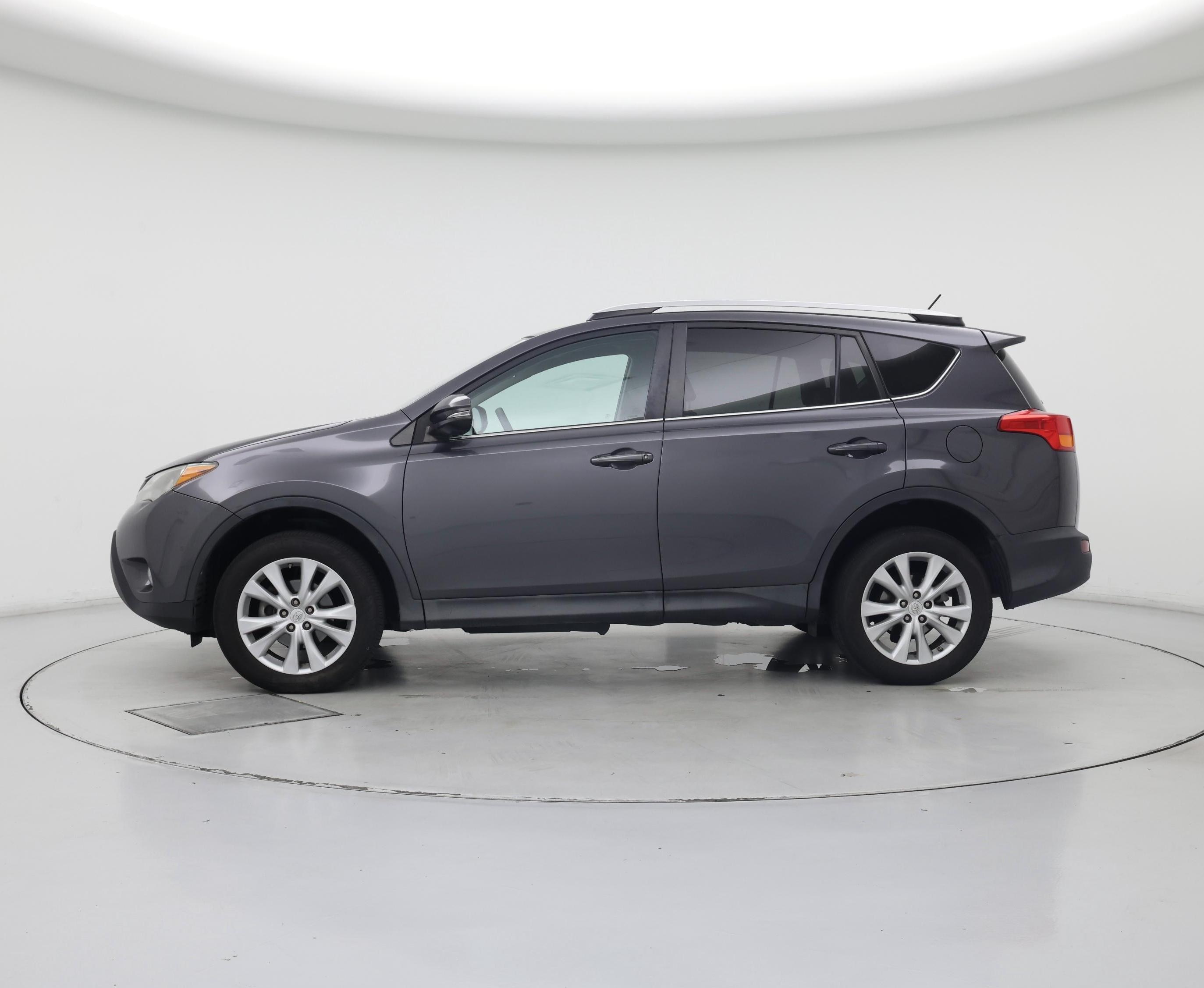 Thumbnail: 2015 Toyota RAV4 - 3