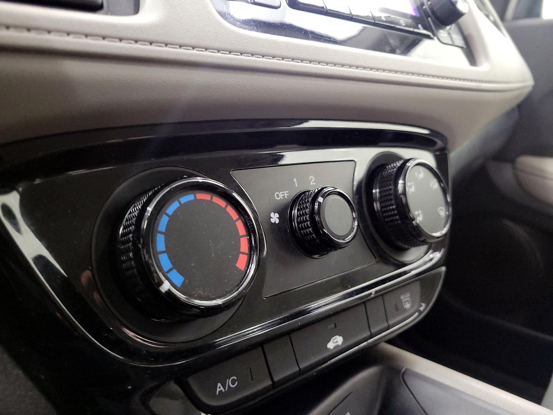 Thumbnail: 2019 Honda HR-V - 16