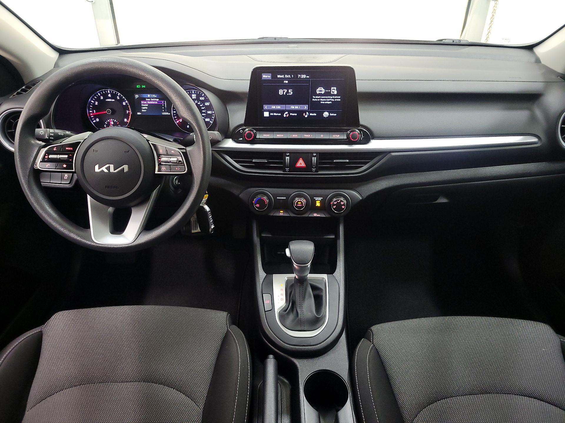 Thumbnail: 2023 Kia Forte - 9