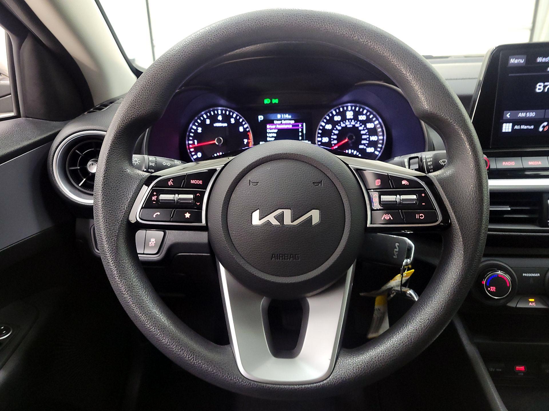 Thumbnail: 2023 Kia Forte - 10