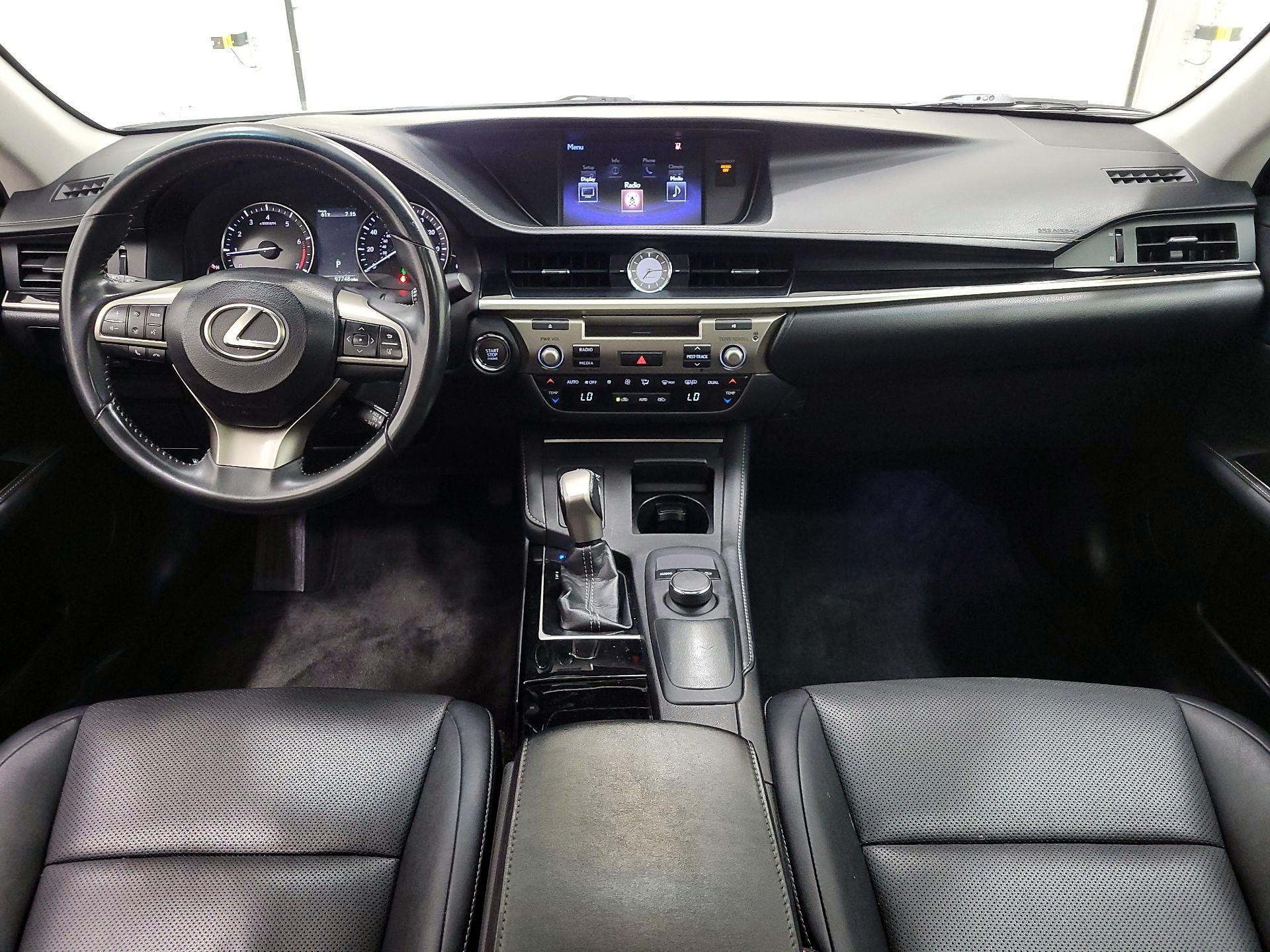 Thumbnail: 2016 Lexus ES - 9