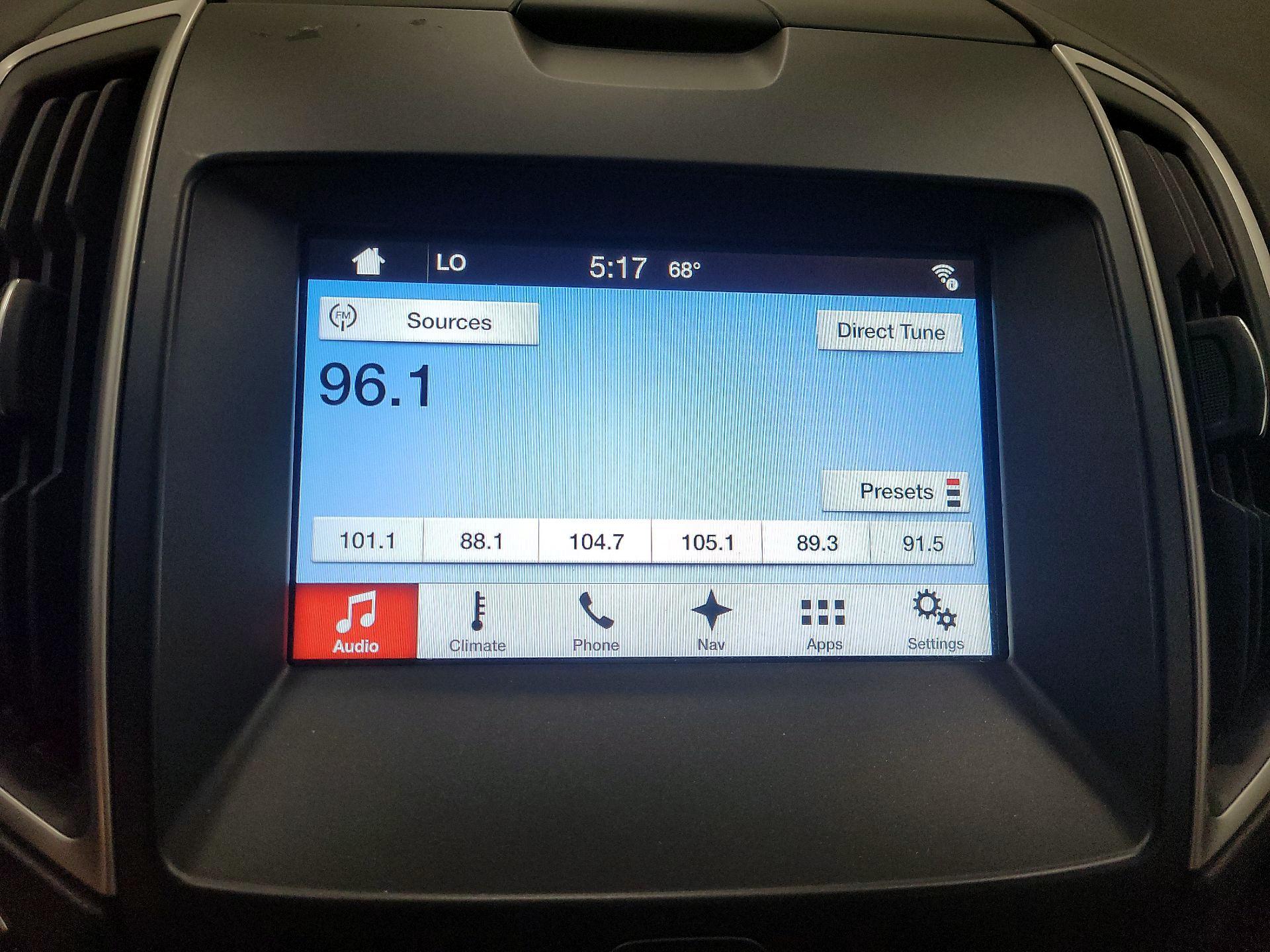 Thumbnail: 2016 Ford Edge - 16