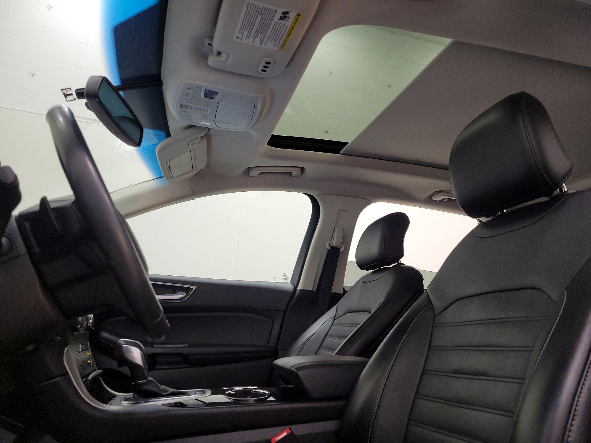 Thumbnail: 2016 Ford Edge - 20