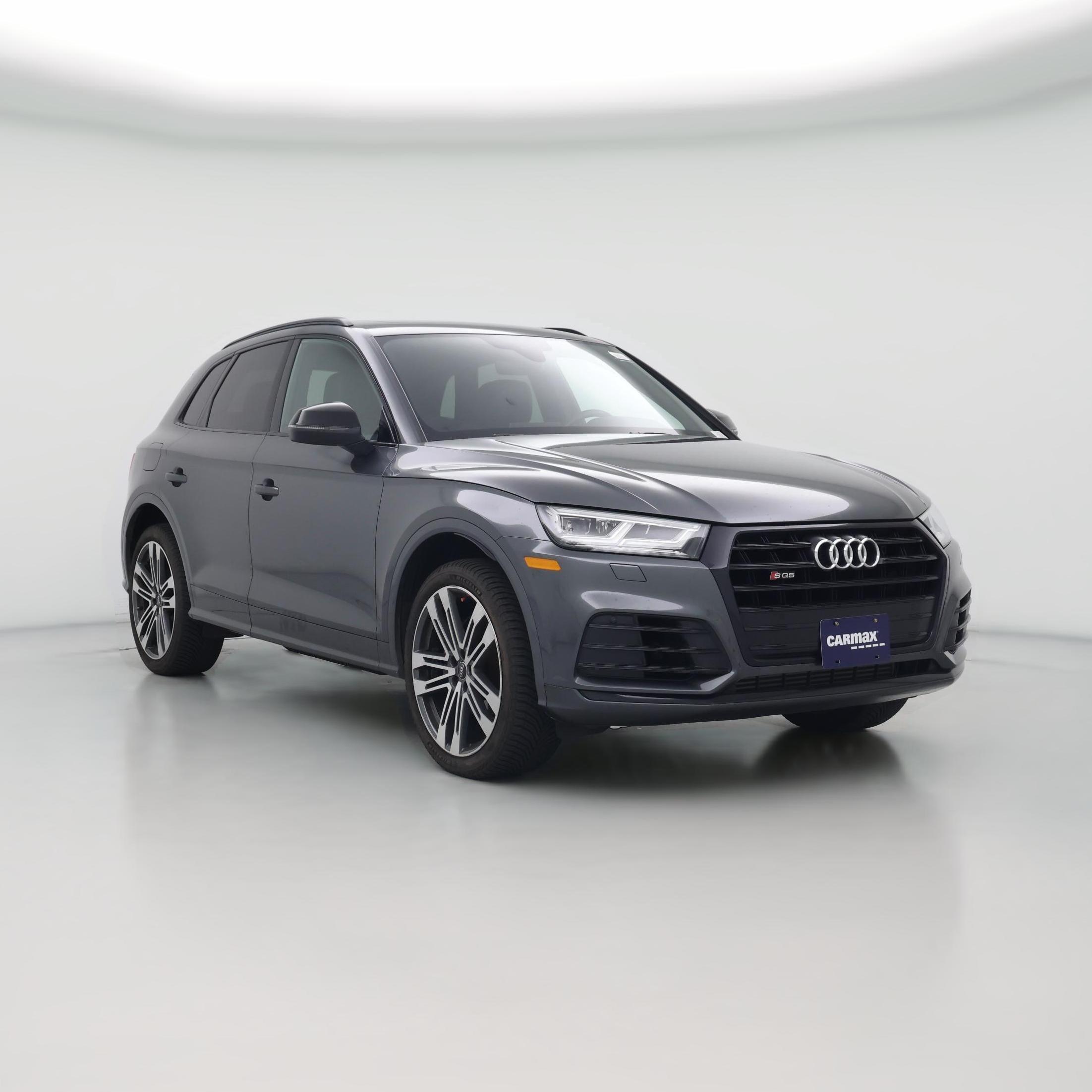 Thumbnail: 2019 Audi SQ5 - 1