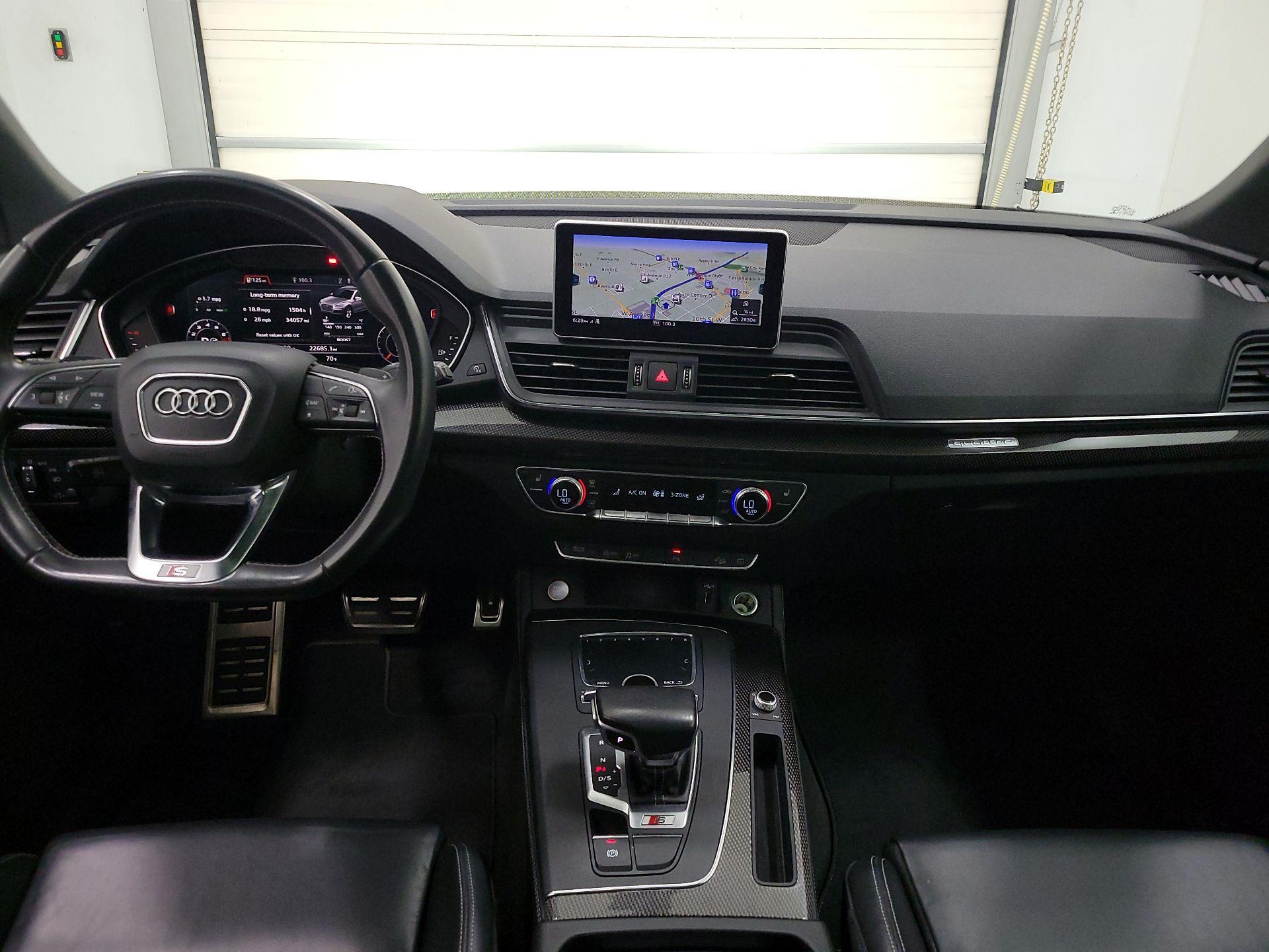 Thumbnail: 2019 Audi SQ5 - 9