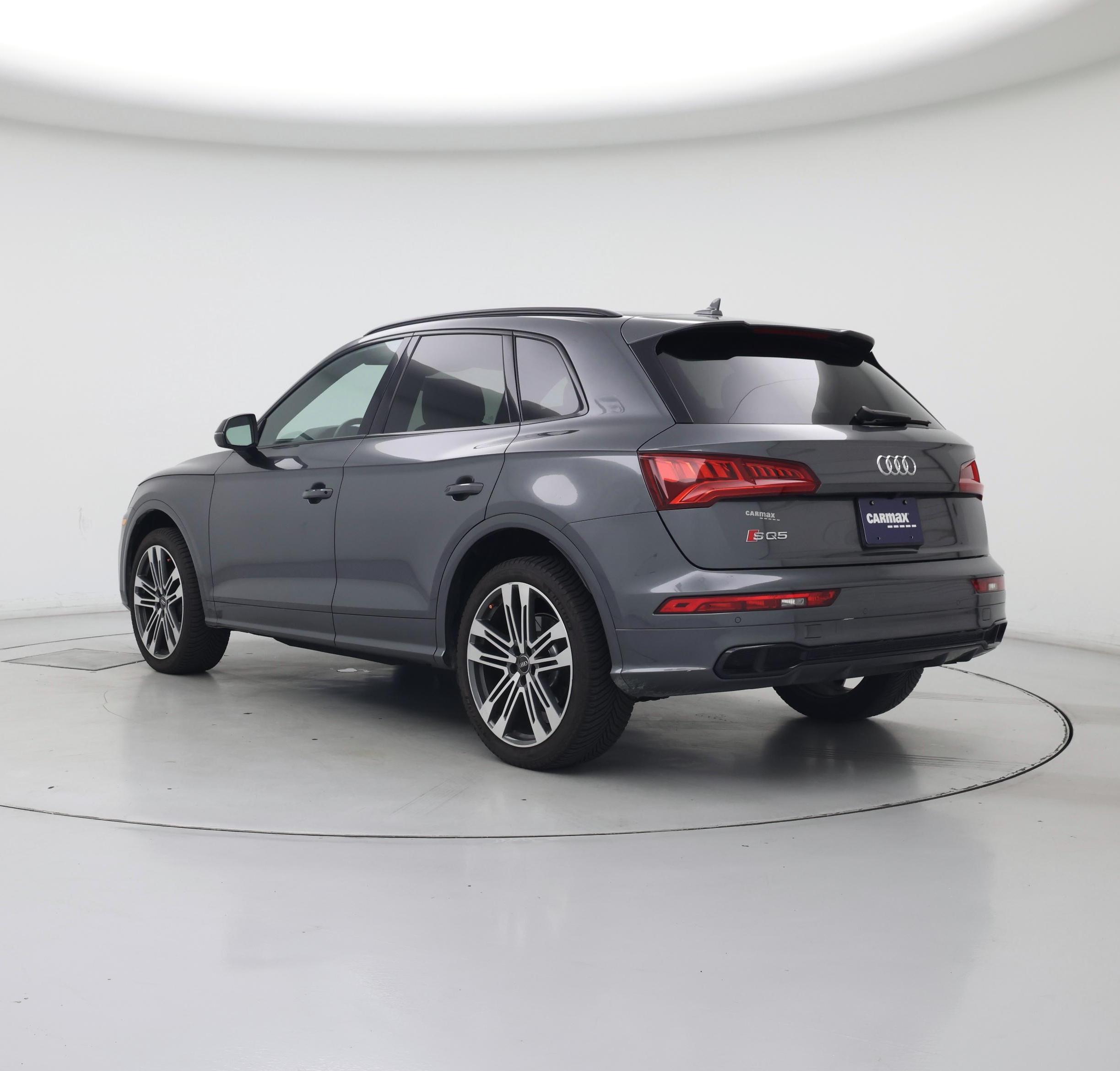 Thumbnail: 2019 Audi SQ5 - 2