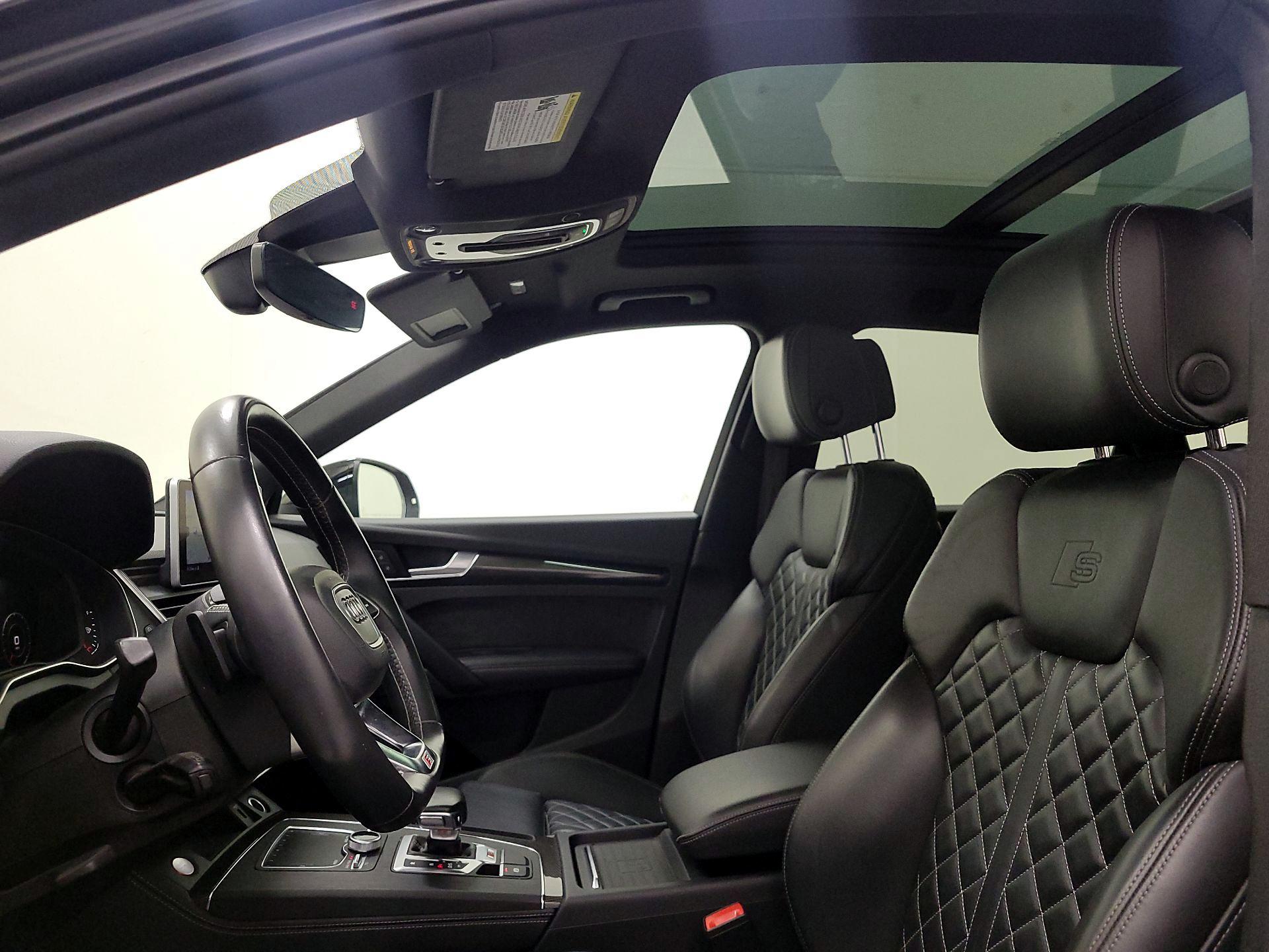 Thumbnail: 2019 Audi SQ5 - 20