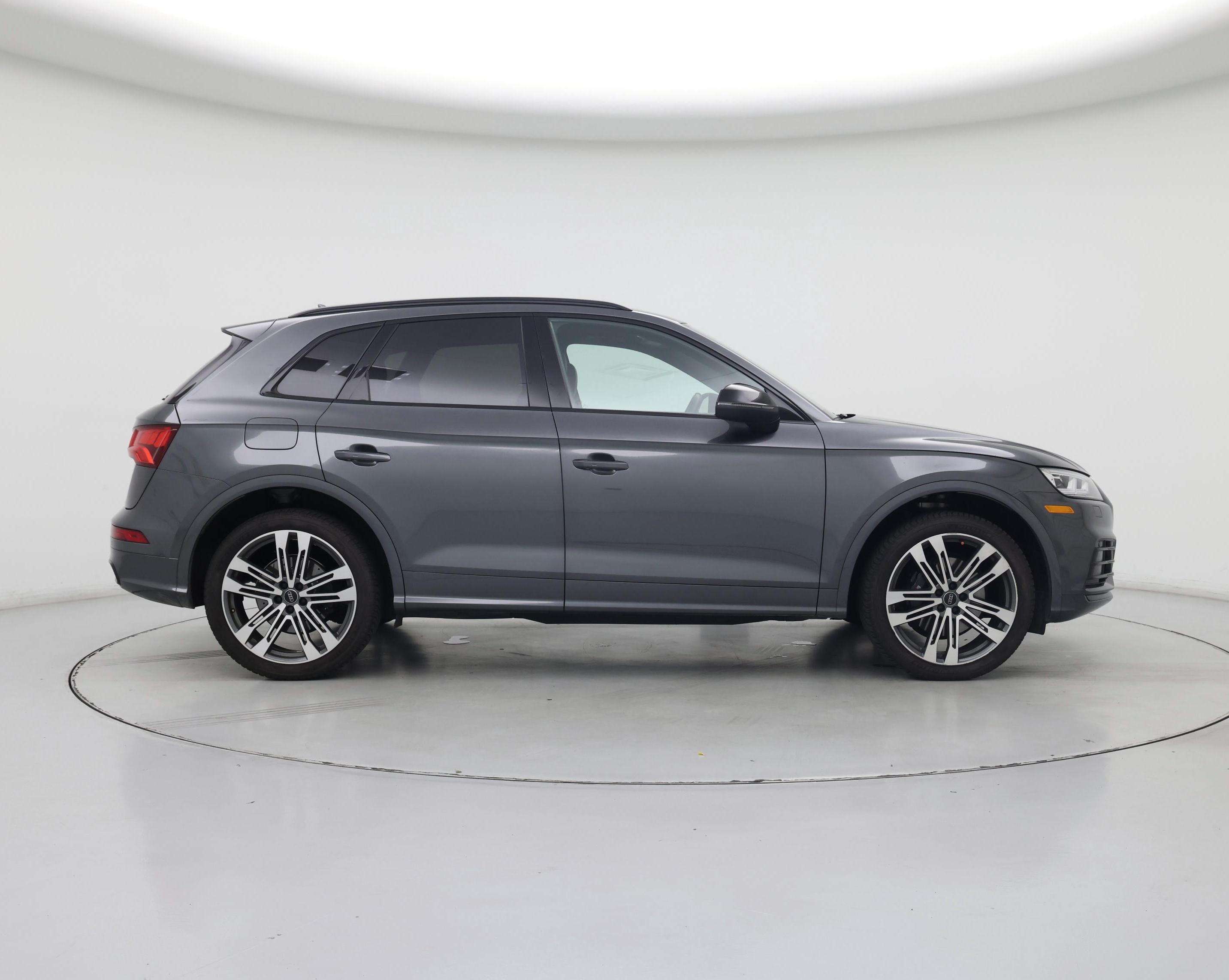 Thumbnail: 2019 Audi SQ5 - 7