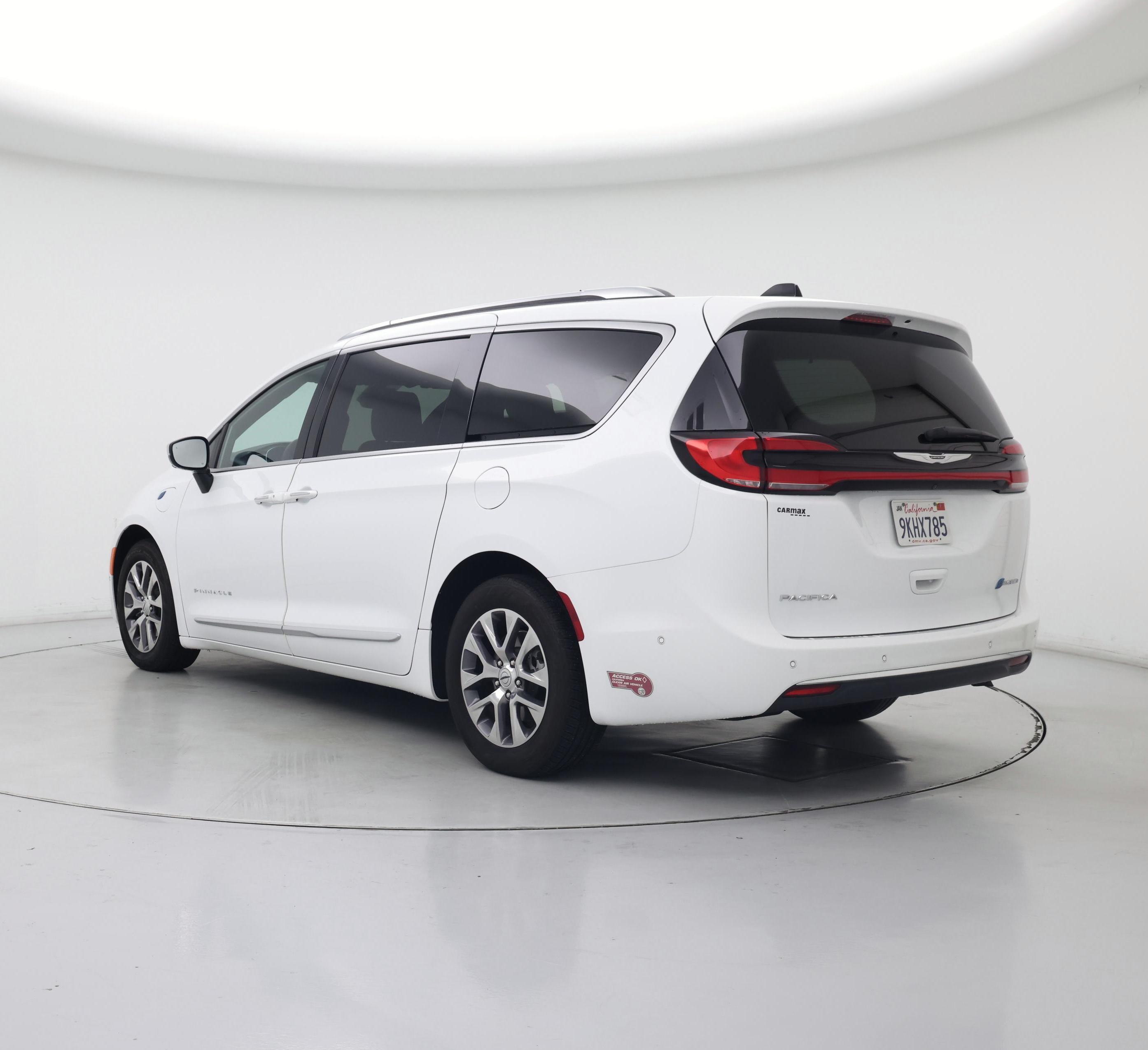 Thumbnail: 2023 Chrysler Pacifica - 2