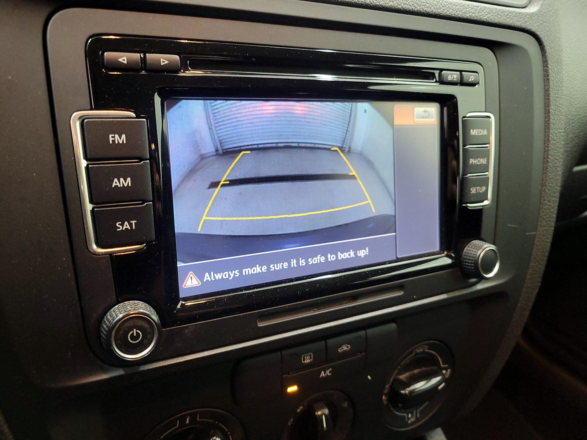 Thumbnail: 2015 Volkswagen Jetta - 14
