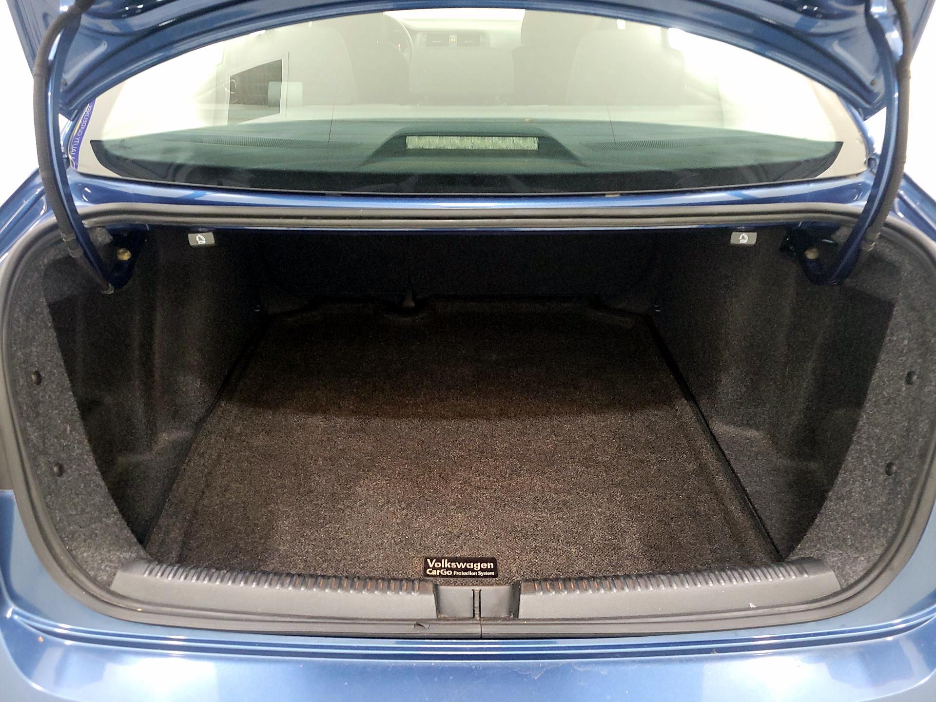 Thumbnail: 2015 Volkswagen Jetta - 20