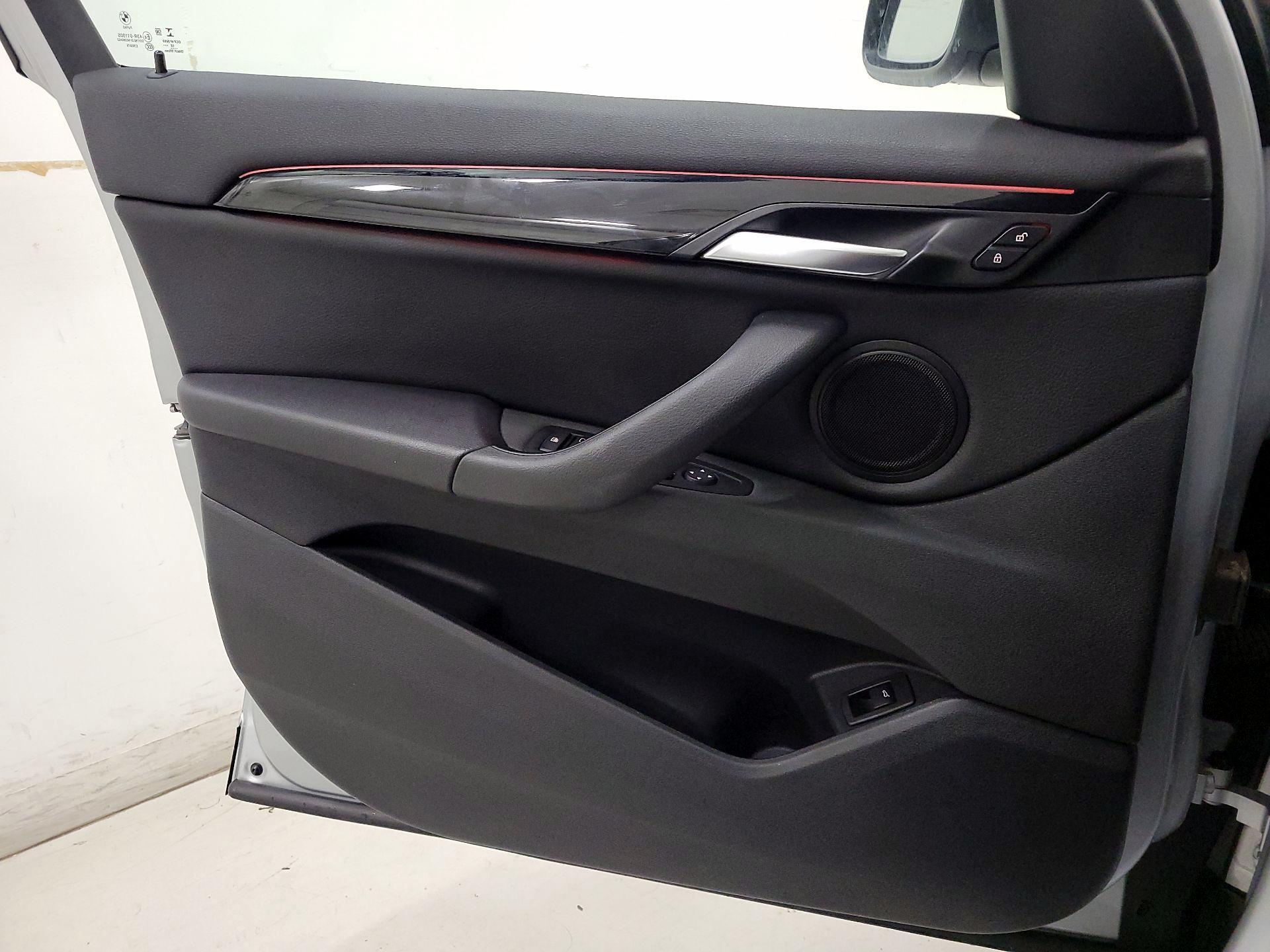 Thumbnail: 2019 BMW X1 - 12