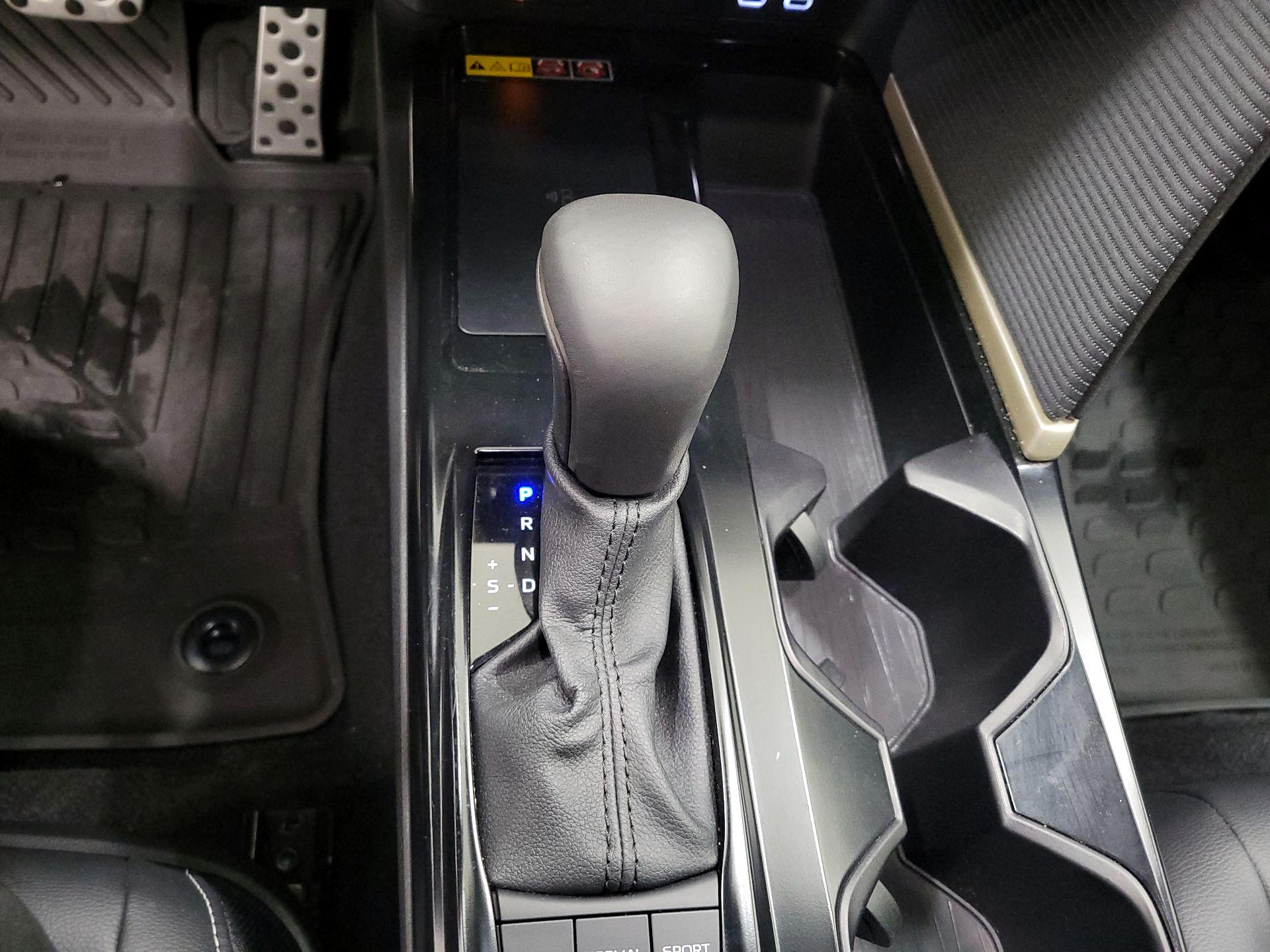 Thumbnail: 2025 Toyota Camry - 17