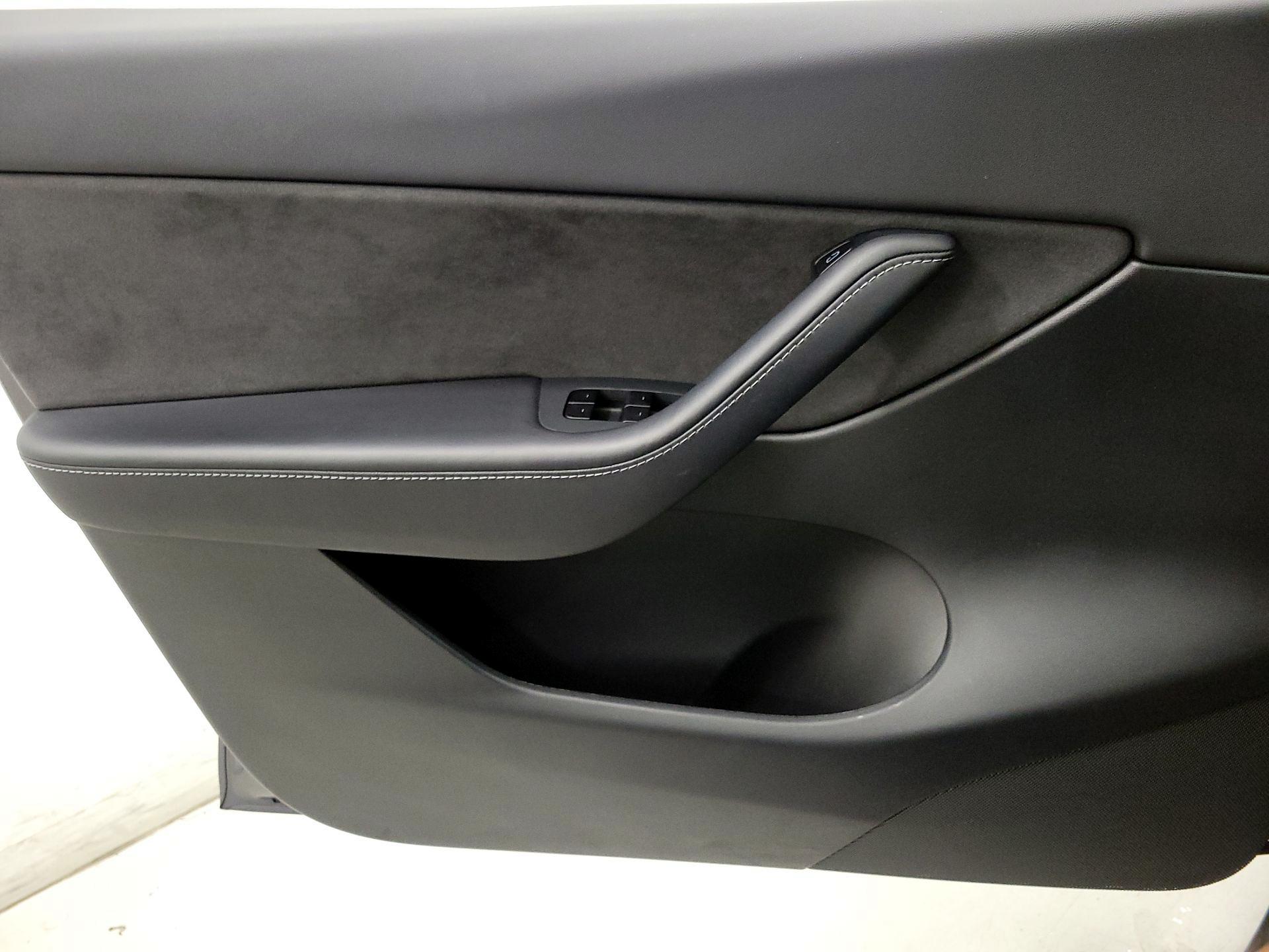Thumbnail: 2021 Tesla Model Y - 12
