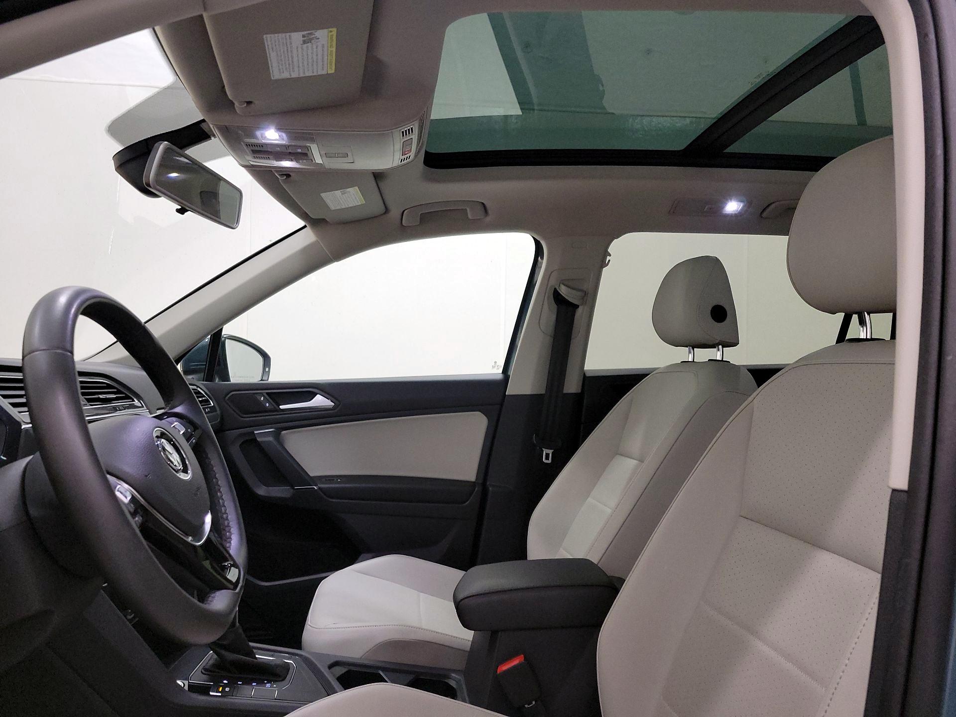 Thumbnail: 2020 Volkswagen Tiguan - 19