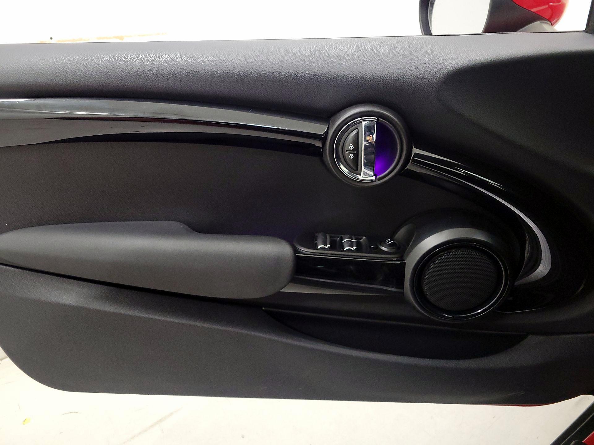 Thumbnail: 2019 MINI Cooper - 12