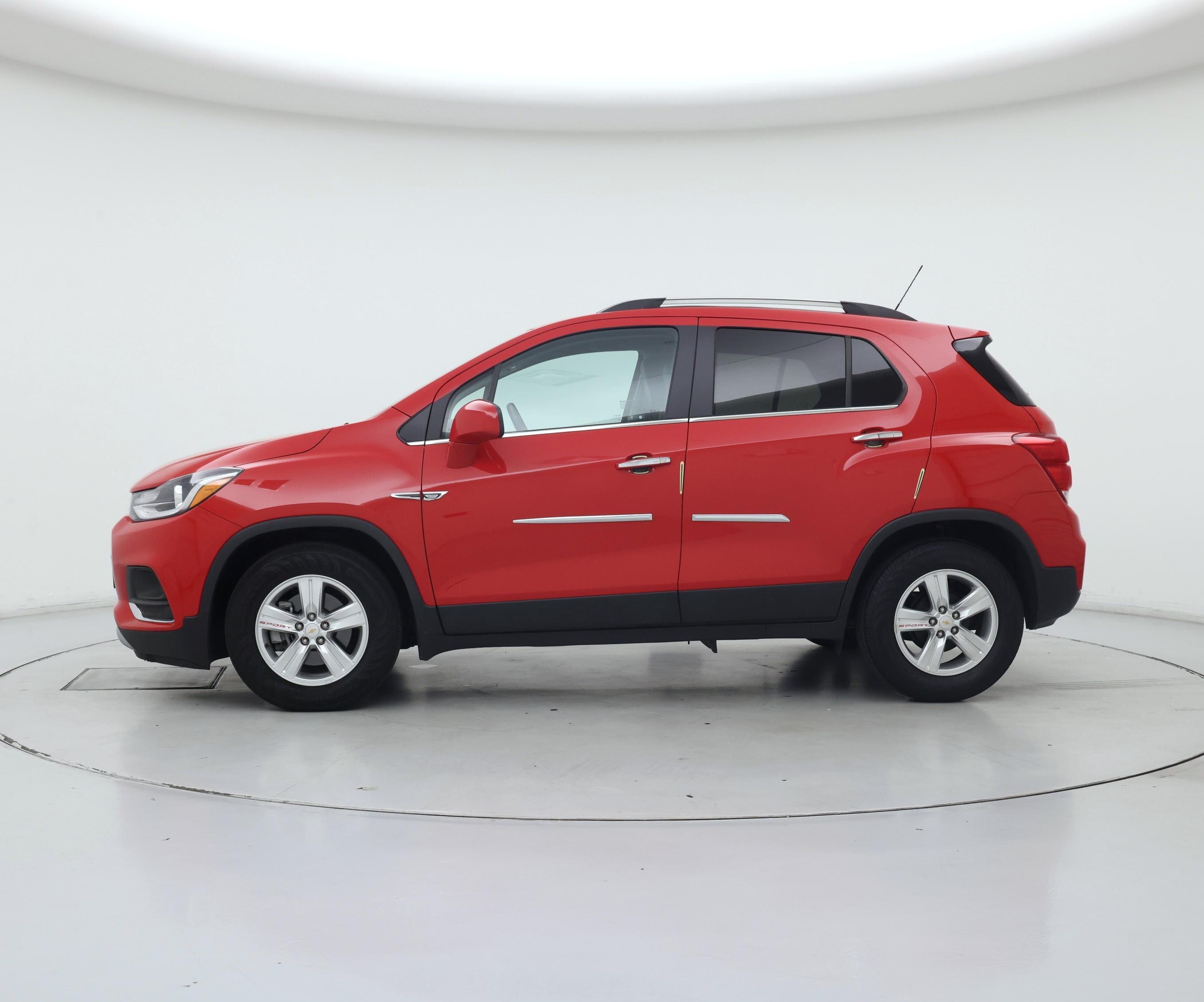 Thumbnail: 2020 Chevrolet Trax - 3