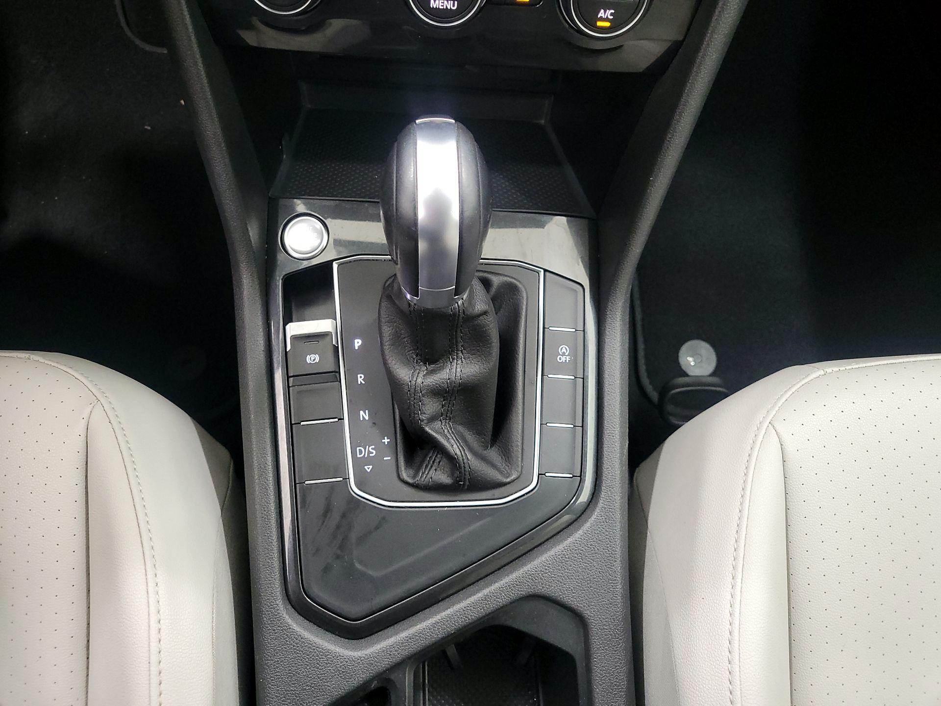 Thumbnail: 2019 Volkswagen Tiguan - 17