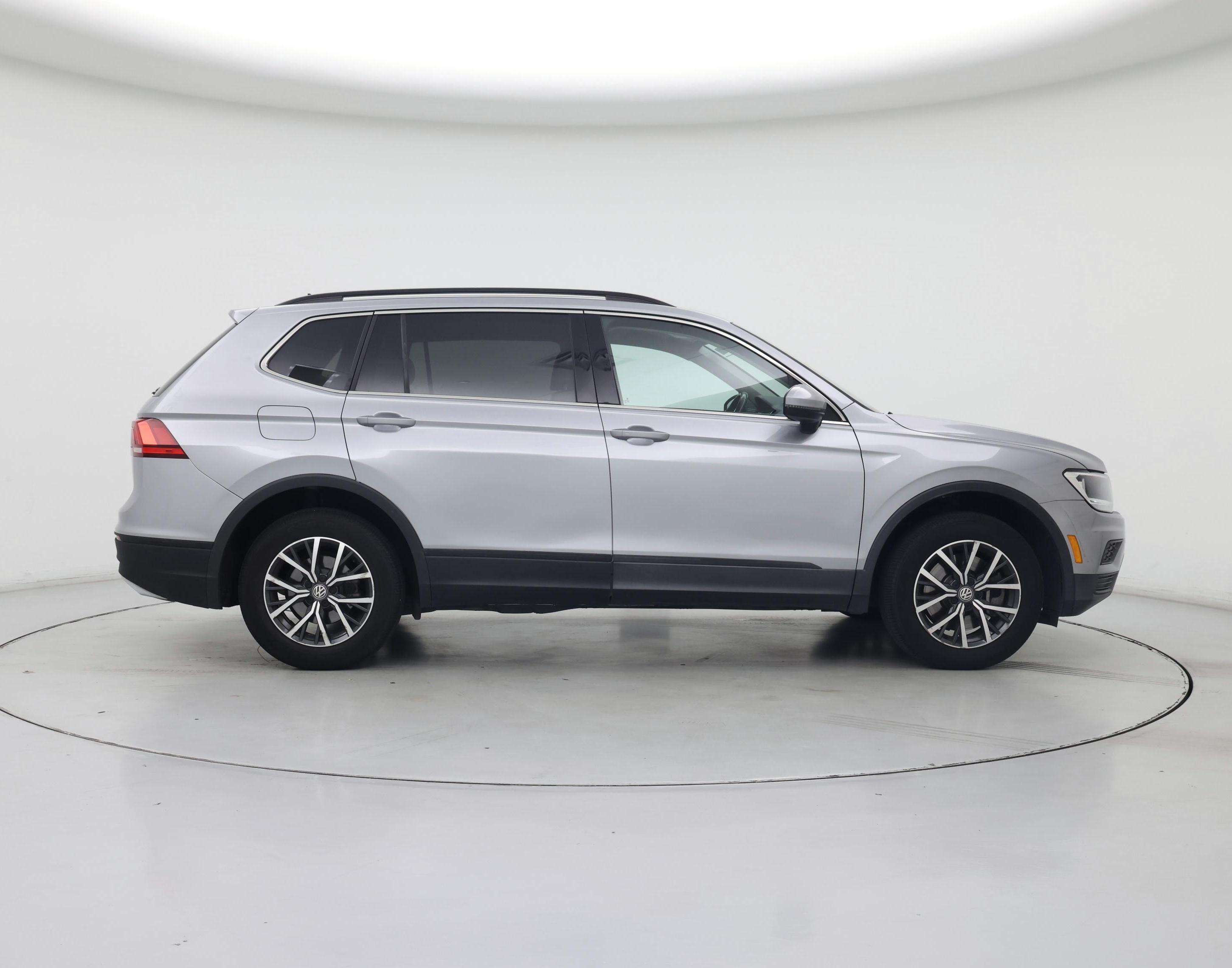 Thumbnail: 2019 Volkswagen Tiguan - 7