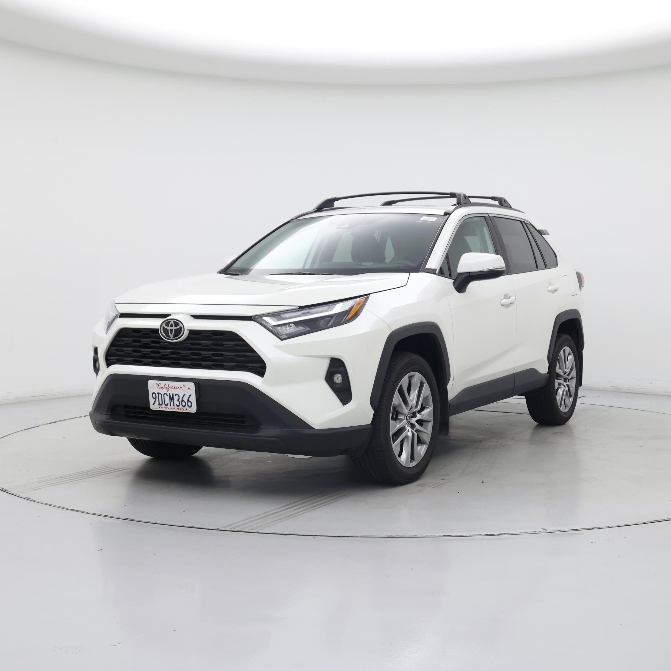 Thumbnail: 2022 Toyota RAV4 - 4