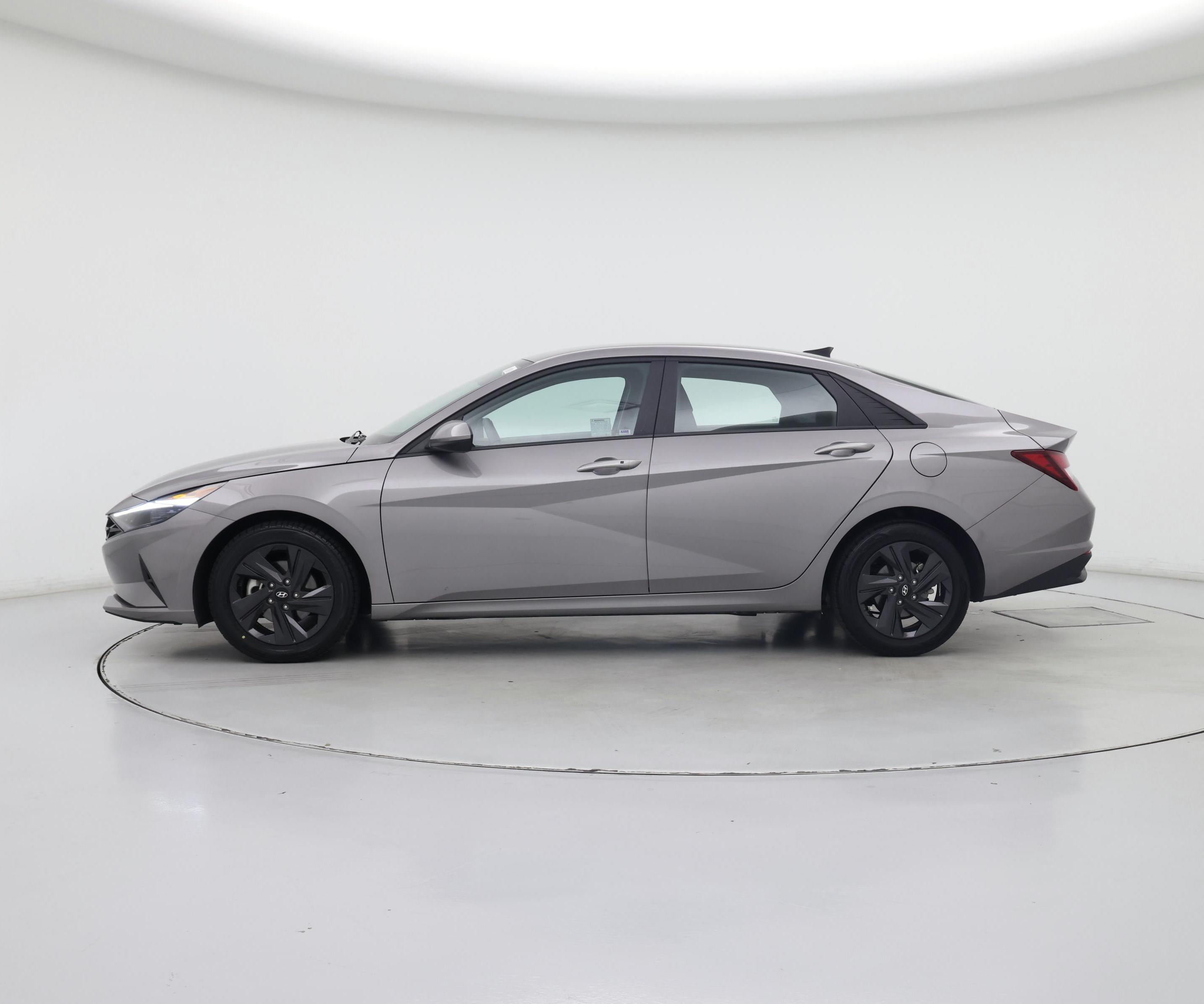 Thumbnail: 2021 Hyundai Elantra - 3